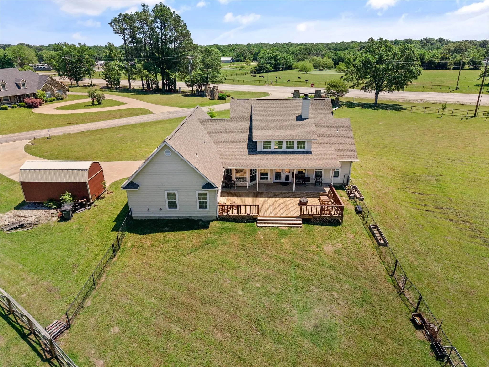 Single Family Residence For Sale in Rains County , 155 RS County Road 4261, Emory, Texas 75440, 3 Bedroom, 2 Bathroom, 2 Garage spaces, 1,970 Sqft, built in 2008, mls#21261650, Real Estate Agent in Emory, Homes For Sale in Rains county, Homes For Sale in Emory, Realtor in Emory Texas, Real Estate Brokerage Independent Realty Texas, Luminita Cordes Realtor