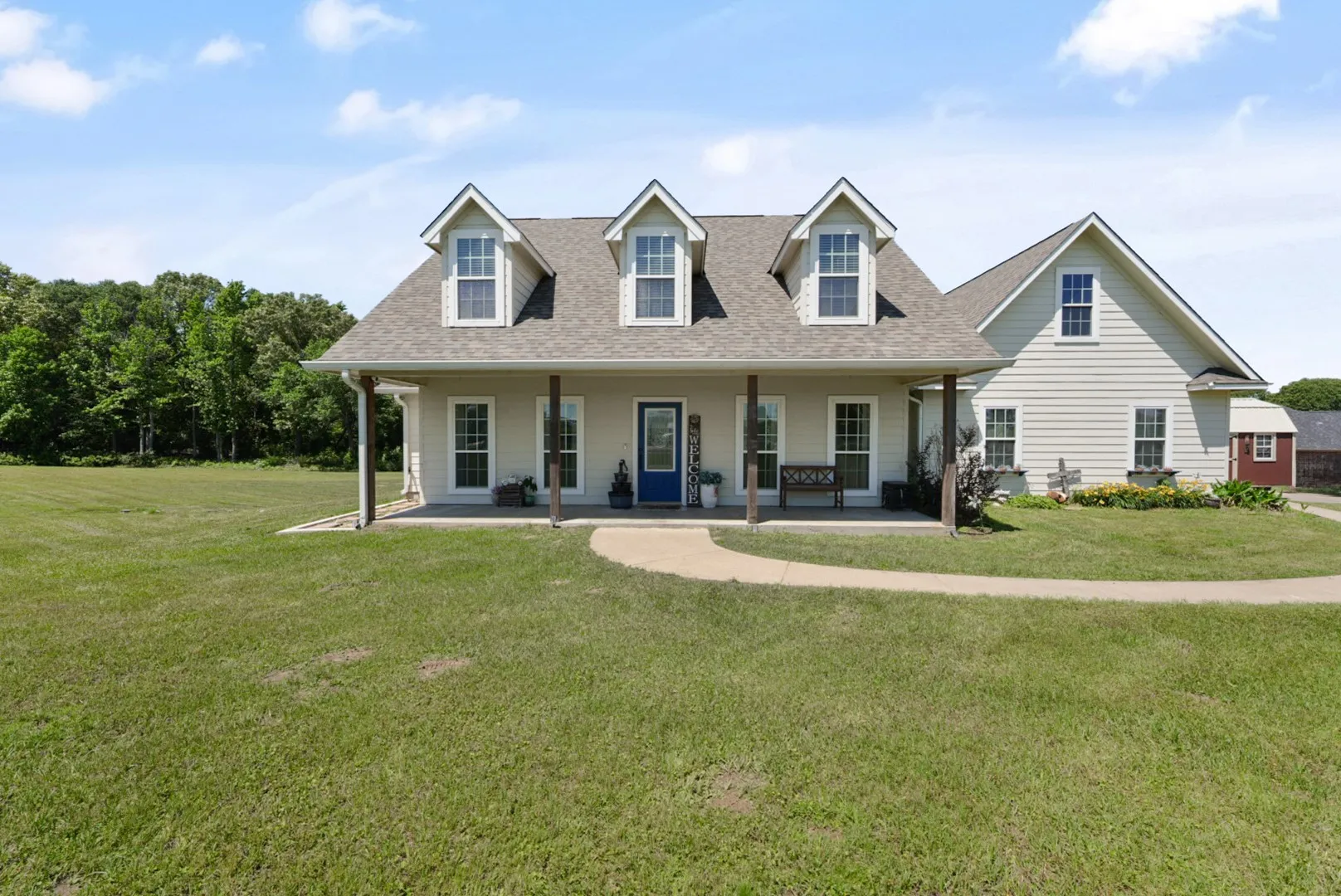Single Family Residence For Sale in Rains County , 155 RS County Road 4261, Emory, Texas 75440, 3 Bedroom, 2 Bathroom, 2 Garage spaces, 1,970 Sqft, built in 2008, mls#21261650, Real Estate Agent in Emory, Homes For Sale in Rains county, Homes For Sale in Emory, Realtor in Emory Texas, Real Estate Brokerage Independent Realty Texas, Luminita Cordes Realtor