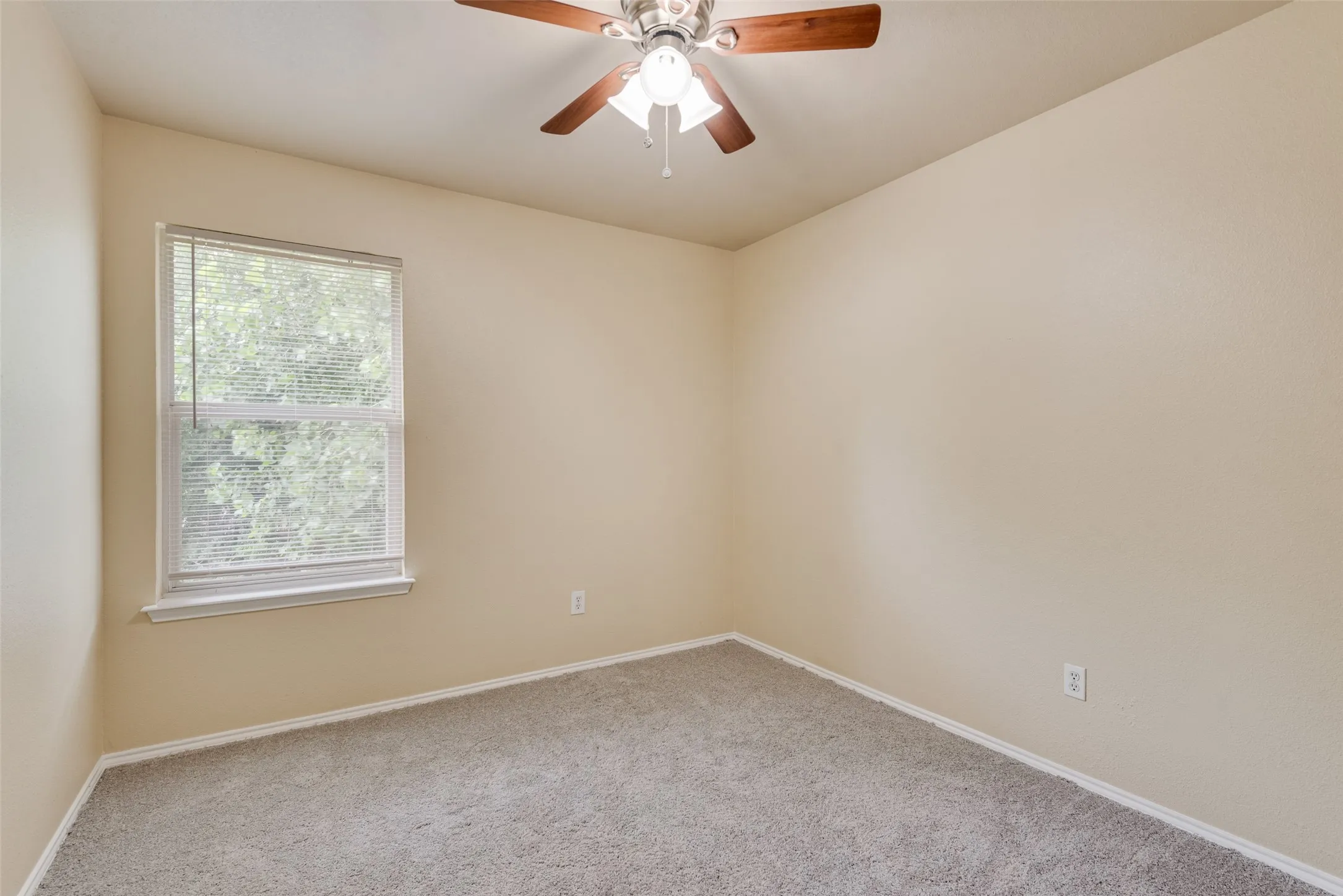 Duplex For Sale in Tarrant County , 1233 & 1237 Village Garden Drive, Azle, Texas 76020, 4 Bedroom, 2 Bathroom, 2 Garage spaces, 0 Sqft, built in 2006, Preowned, mls#21259992, Real Estate Agent in Azle, Homes For Sale in Tarrant county, Homes For Sale in Azle, Realtor in Azle Texas, Real Estate Brokerage Independent Realty Texas, Luminita Cordes Realtor