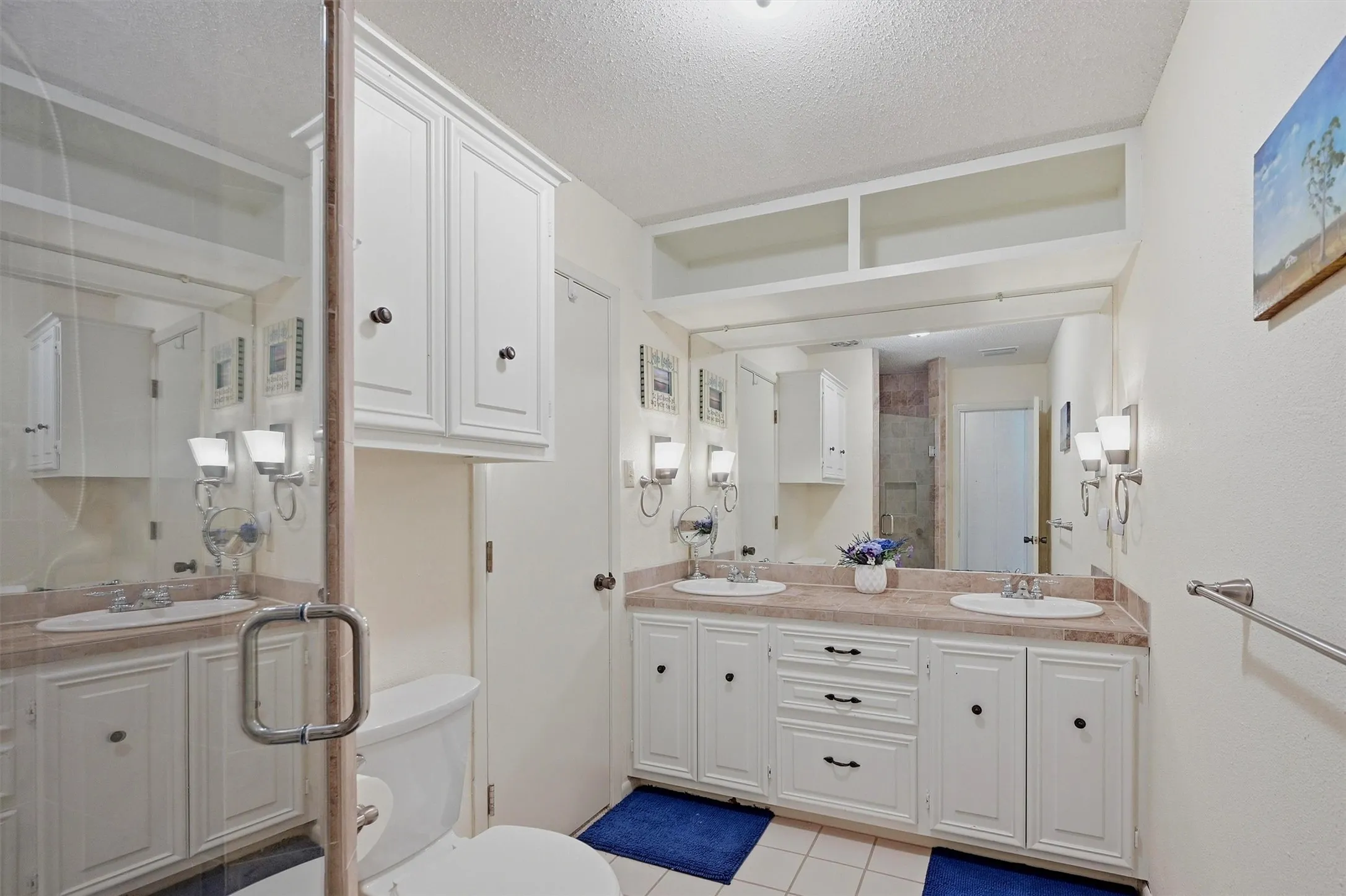 Single Family Residence For Sale in Grayson County , 372 Lakepoint Loop, Pottsboro, Texas 75076, 3 Bedroom, 2 Bathroom, Garage spaces, 2,664 Sqft, built in 1973, mls#21261639, Real Estate Agent in Pottsboro, Homes For Sale in Grayson county, Homes For Sale in Pottsboro, Realtor in Pottsboro Texas, Real Estate Brokerage Independent Realty Texas, Luminita Cordes Realtor