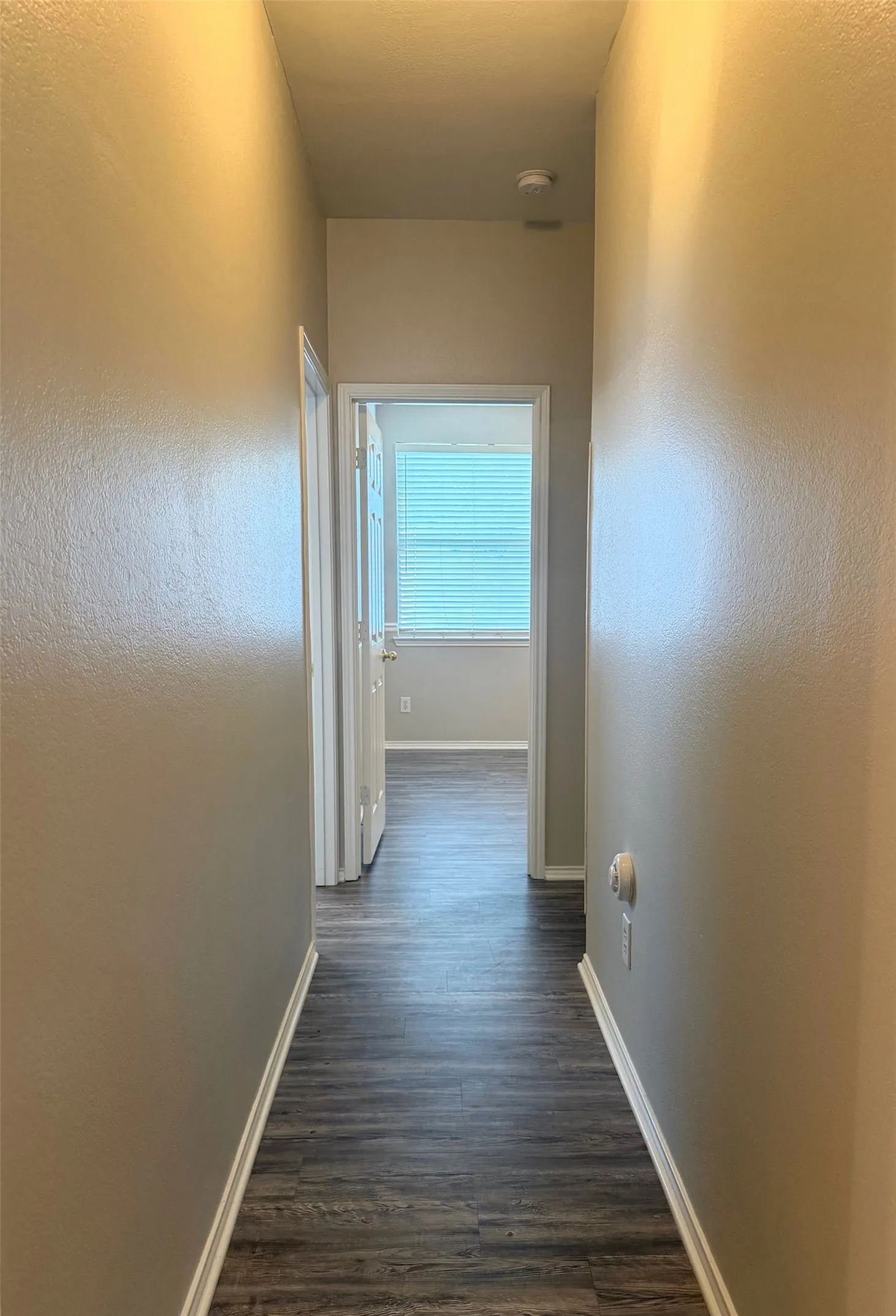 Single Family Residence For Rent in Denton County , 7905 Seven Oaks Lane, Denton, Texas 76210, 3 Bedrooms, 2 Bathrooms, 2 Garage spaces, 1,984 Sqft, built in 2000, Preowned, Price $2,150, mls#21261386, Real Estate Agent in Denton, Homes For Rent in Denton county, Homes For Rent in Denton, Realtor in Denton Texas, Real Estate Brokerage Independent Realty Texas, Luminita Cordes Realtor