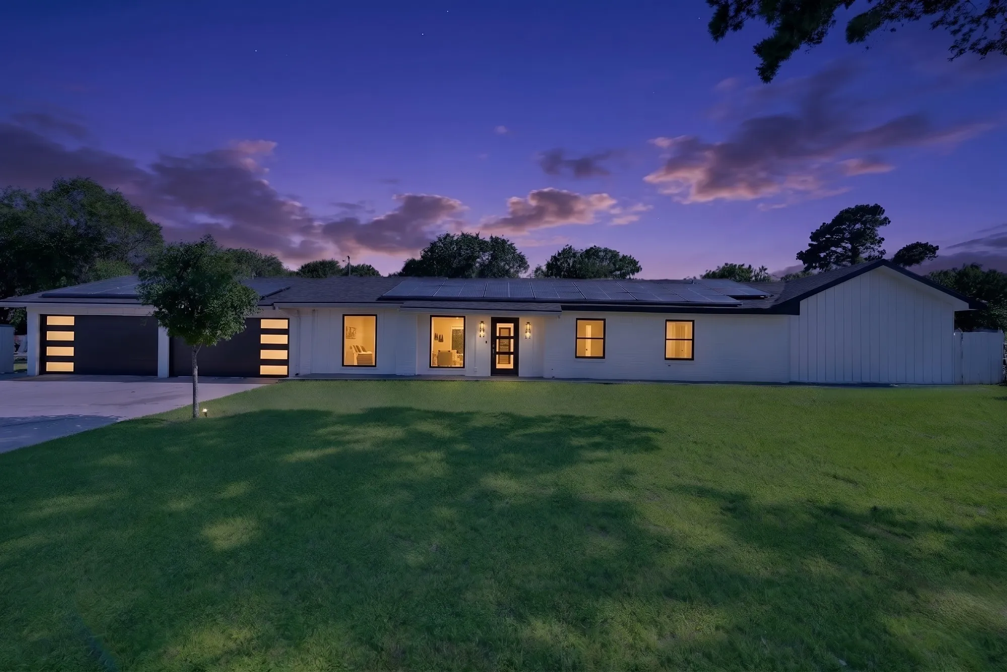 Single Family Residence For Sale in Parker County , 620 E 6Th Street, Springtown, Texas 76082, 4 Bedrooms, 7 Bathrooms, 8 Garage spaces, 3,224 Sqft, built in 1990, Price $743,700, mls#21259778, Real Estate Agent in Springtown, Homes For Sale in Parker county, Homes For Sale in Springtown, Realtor in Springtown Texas, Real Estate Brokerage Independent Realty Texas, Luminita Cordes Realtor