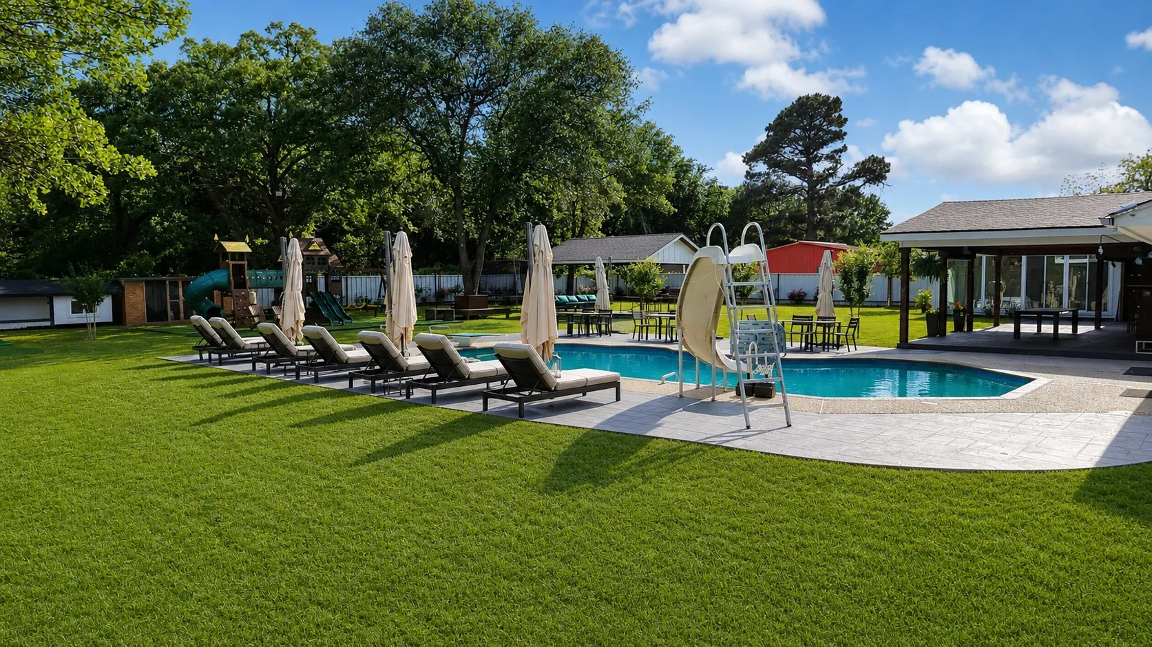 Single Family Residence For Sale in Parker County , 620 E 6Th Street, Springtown, Texas 76082, 4 Bedrooms, 7 Bathrooms, 8 Garage spaces, 3,224 Sqft, built in 1990, Price $743,700, mls#21259778, Real Estate Agent in Springtown, Homes For Sale in Parker county, Homes For Sale in Springtown, Realtor in Springtown Texas, Real Estate Brokerage Independent Realty Texas, Luminita Cordes Realtor