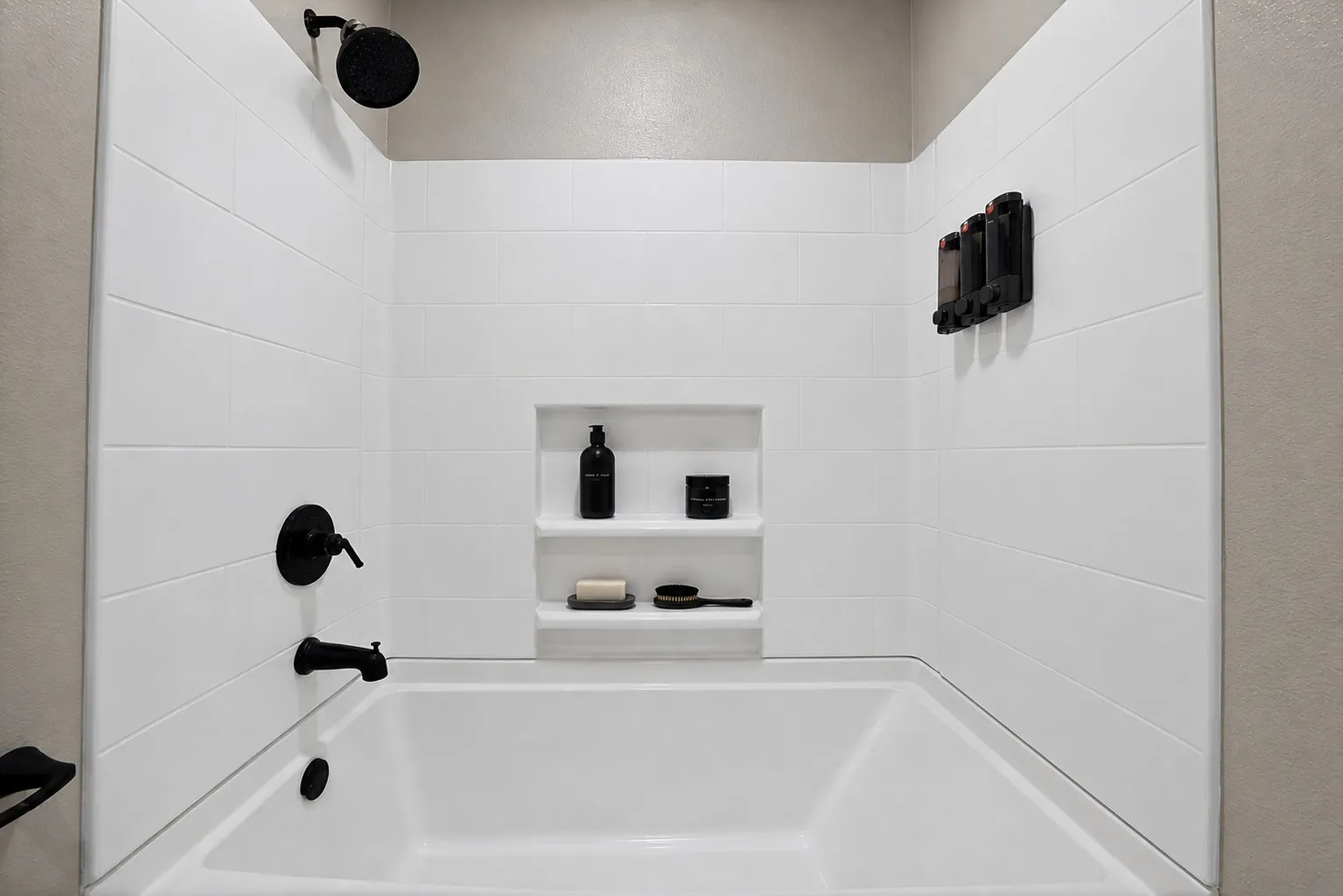 Single Family Residence For Sale in Parker County , 620 E 6Th Street, Springtown, Texas 76082, 4 Bedrooms, 7 Bathrooms, 8 Garage spaces, 3,224 Sqft, built in 1990, Price $743,700, mls#21259778, Real Estate Agent in Springtown, Homes For Sale in Parker county, Homes For Sale in Springtown, Realtor in Springtown Texas, Real Estate Brokerage Independent Realty Texas, Luminita Cordes Realtor