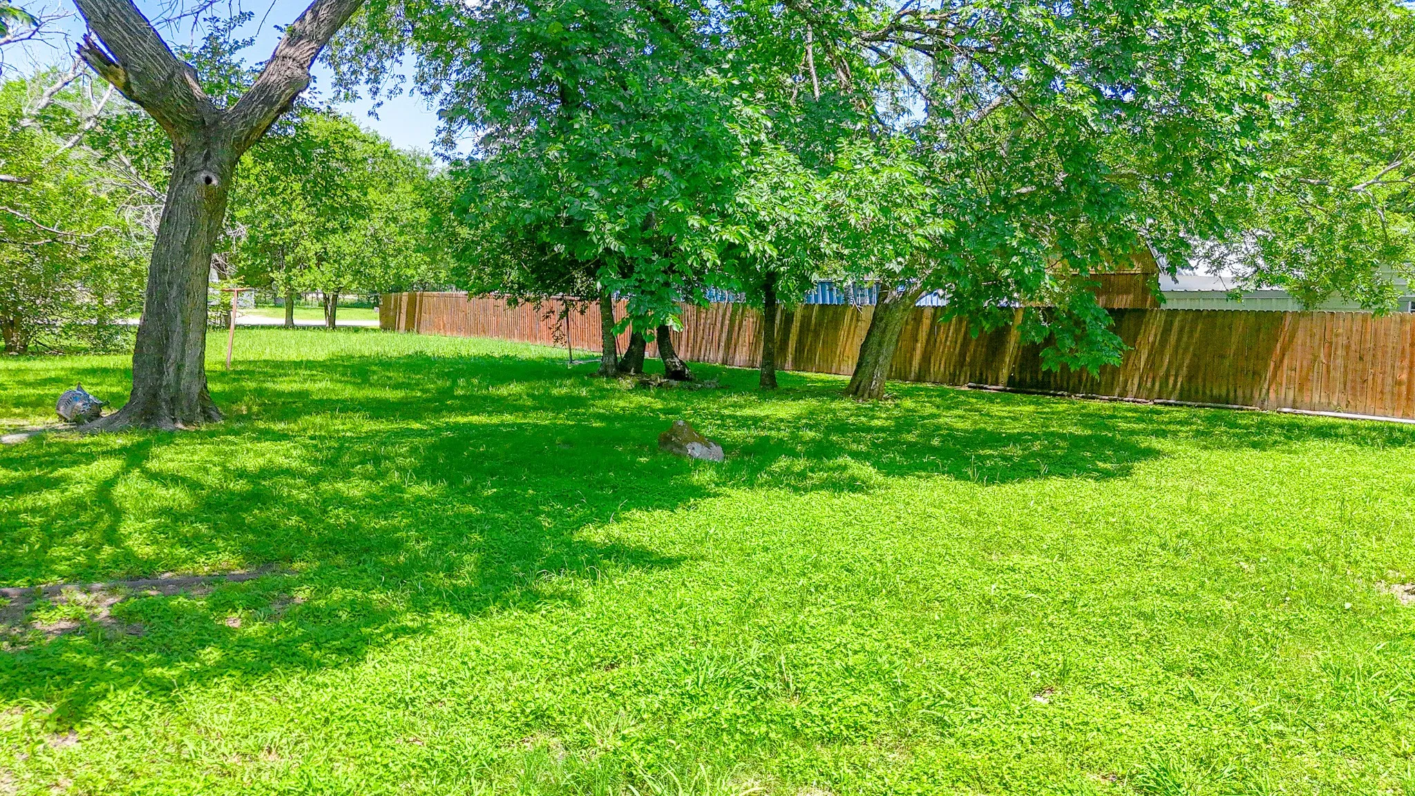 Single Family Residence For Sale in Limestone County , 305 N 3rd Street, Coolidge, Texas 76693, 5 Bedroom, 1 Bathroom, Garage spaces, 2,456 Sqft, built in 1946, mls#21261120, Real Estate Agent in Coolidge, Homes For Sale in Limestone county, Homes For Sale in Coolidge, Realtor in Coolidge Texas, Real Estate Brokerage Independent Realty Texas, Luminita Cordes Realtor