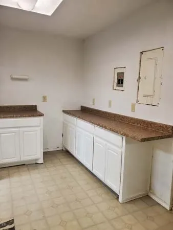 Office For Rent in Ellis County , 107 Main Street, Ennis, Texas 75119, 0, 0, Garage spaces, 0 Sqft, built in 1920, Preowned, mls#21261781, Real Estate Agent in Ennis, Homes For Rent in Ellis county, Homes For Rent in Ennis, Realtor in Ennis Texas, Real Estate Brokerage Independent Realty Texas, Luminita Cordes Realtor