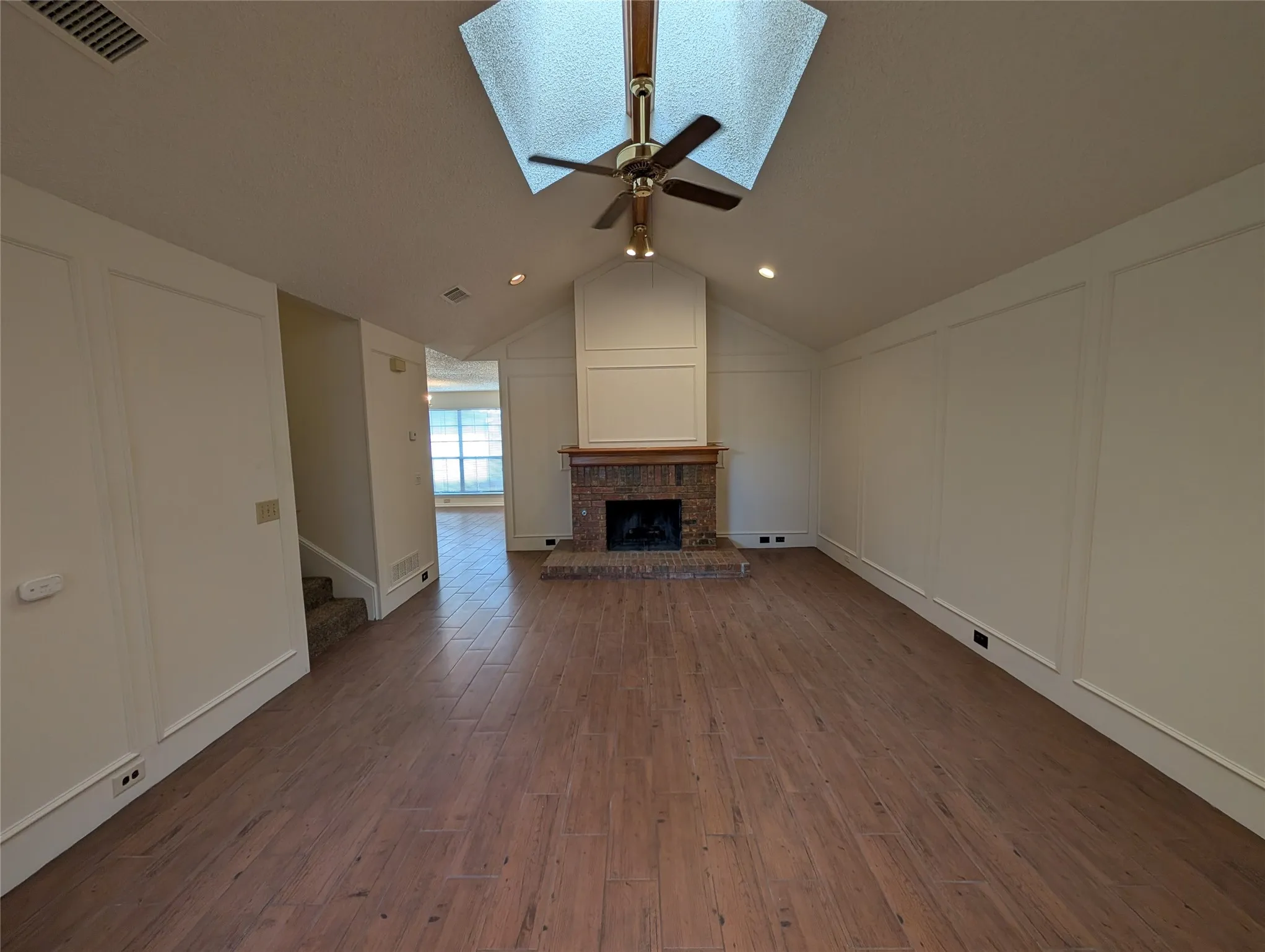 Condominium For Sale in Collin County , 3535 Hilltop Lane, Plano, Texas 75023, 2 Bedroom, 2 Bathroom, 1 Garage spaces, 1,516 Sqft, built in 1985, mls#21261810, Real Estate Agent in Plano, Homes For Sale in Collin county, Homes For Sale in Plano, Realtor in Plano Texas, Real Estate Brokerage Independent Realty Texas, Luminita Cordes Realtor