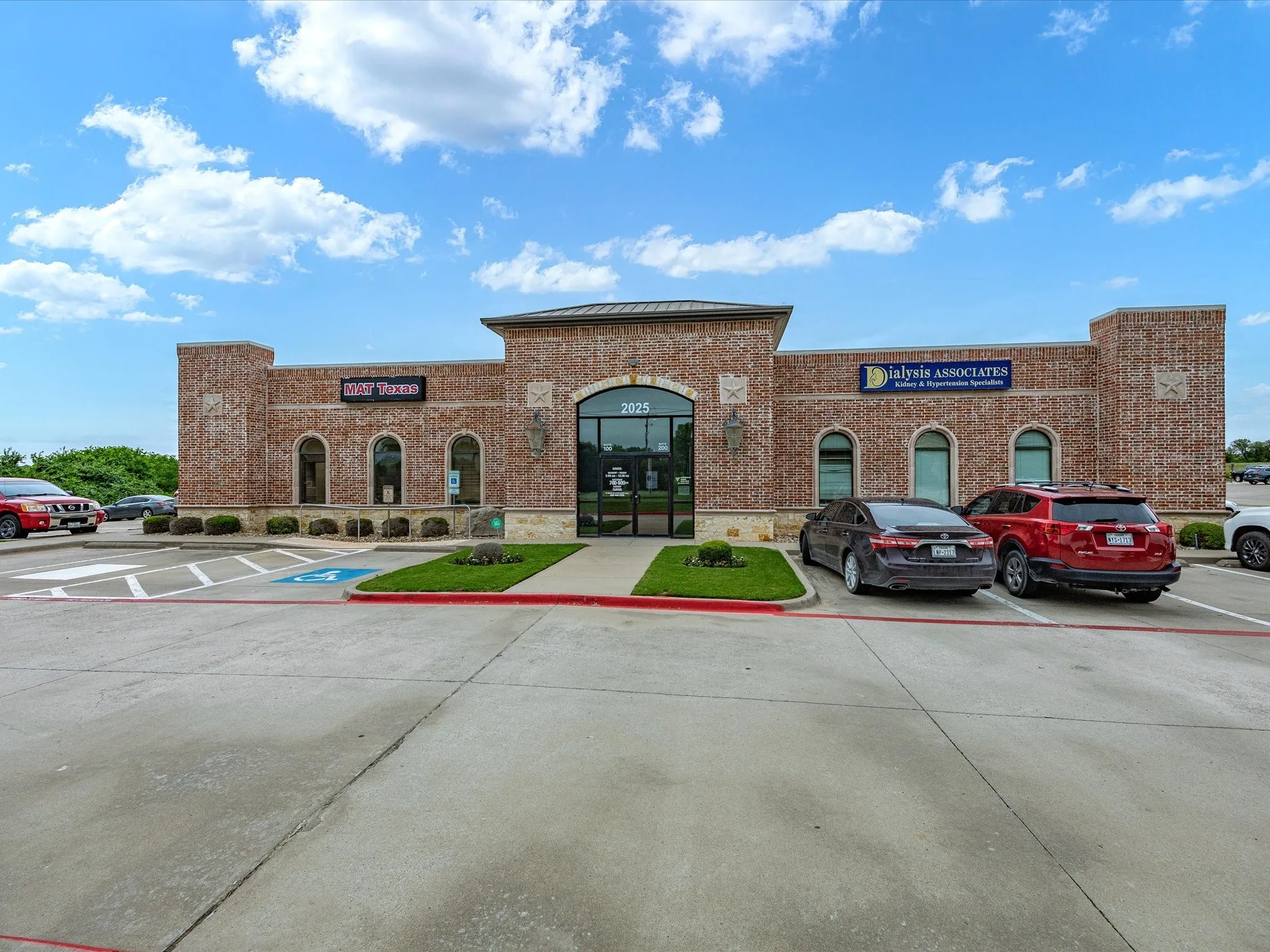 Office For Rent in Parker County , 2025 FORT WORTH Highway 100, Weatherford, Texas 76086, 0, 0, Garage spaces, 0 Sqft, built in 2009, Preowned, Price $5,260, mls#21261645, Real Estate Agent in Weatherford, Homes For Rent in Parker county, Homes For Rent in Weatherford, Realtor in Weatherford Texas, Real Estate Brokerage Independent Realty Texas, Luminita Cordes Realtor
