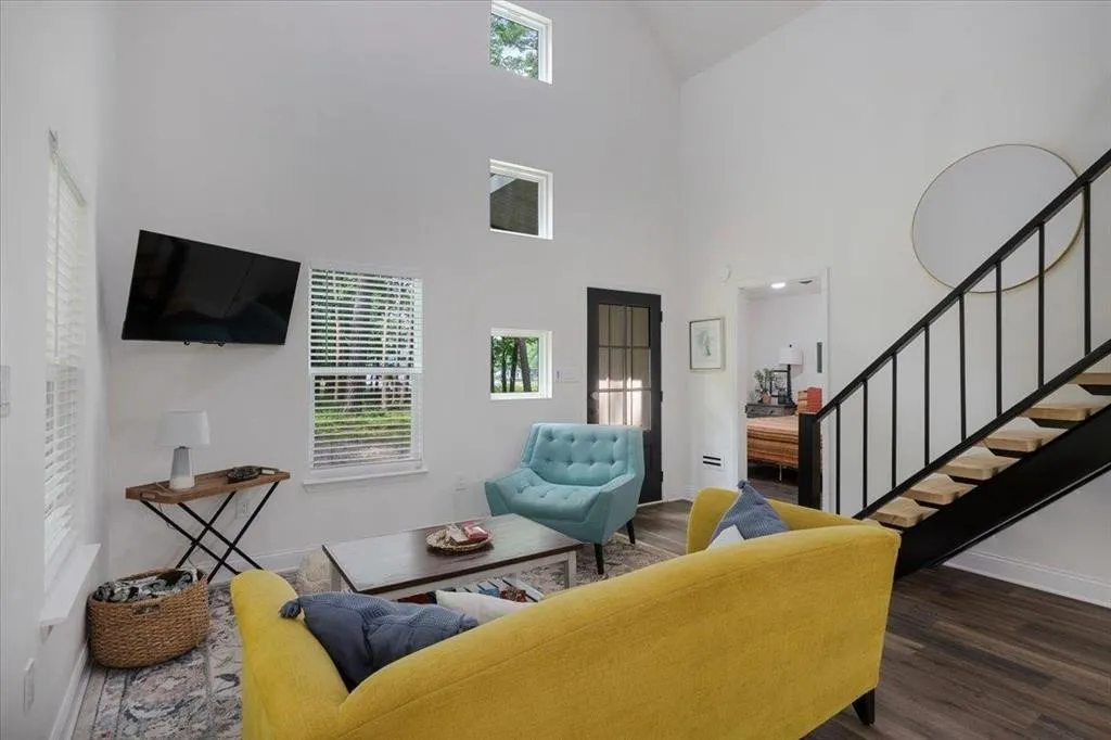 Single Family Residence For Sale in Morris County , 299 SOUTH SHORE Drive, Daingerfield, Texas 75668, 2 Bedrooms, 2 Bathrooms, Garage spaces, 1,008 Sqft, built in 2022, Price $325,000, mls#21261785, Real Estate Agent in Daingerfield, Homes For Sale in Morris county, Homes For Sale in Daingerfield, Realtor in Daingerfield Texas, Real Estate Brokerage Independent Realty Texas, Luminita Cordes Realtor