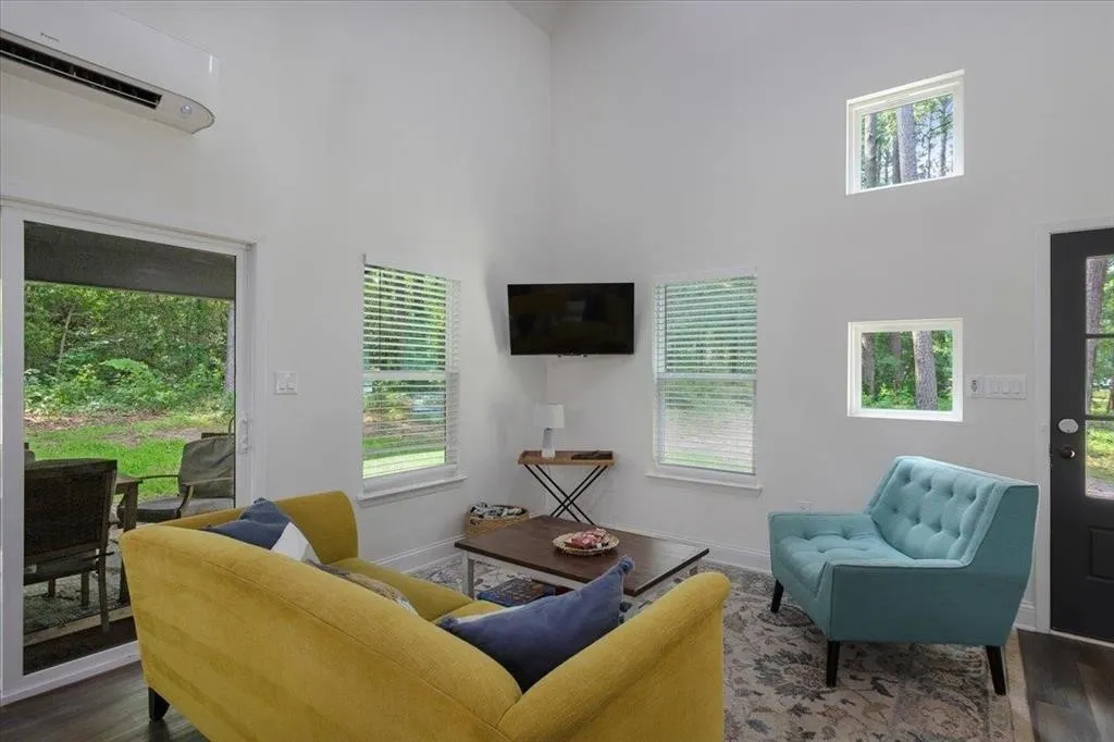 Single Family Residence For Sale in Morris County , 299 SOUTH SHORE Drive, Daingerfield, Texas 75668, 2 Bedrooms, 2 Bathrooms, Garage spaces, 1,008 Sqft, built in 2022, Price $325,000, mls#21261785, Real Estate Agent in Daingerfield, Homes For Sale in Morris county, Homes For Sale in Daingerfield, Realtor in Daingerfield Texas, Real Estate Brokerage Independent Realty Texas, Luminita Cordes Realtor