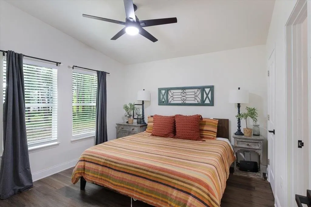 Single Family Residence For Sale in Morris County , 299 SOUTH SHORE Drive, Daingerfield, Texas 75668, 2 Bedrooms, 2 Bathrooms, Garage spaces, 1,008 Sqft, built in 2022, Price $325,000, mls#21261785, Real Estate Agent in Daingerfield, Homes For Sale in Morris county, Homes For Sale in Daingerfield, Realtor in Daingerfield Texas, Real Estate Brokerage Independent Realty Texas, Luminita Cordes Realtor