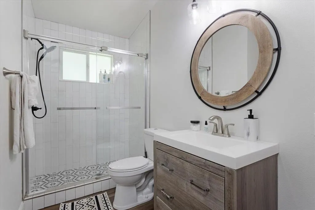 Single Family Residence For Sale in Morris County , 299 SOUTH SHORE Drive, Daingerfield, Texas 75668, 2 Bedrooms, 2 Bathrooms, Garage spaces, 1,008 Sqft, built in 2022, Price $325,000, mls#21261785, Real Estate Agent in Daingerfield, Homes For Sale in Morris county, Homes For Sale in Daingerfield, Realtor in Daingerfield Texas, Real Estate Brokerage Independent Realty Texas, Luminita Cordes Realtor