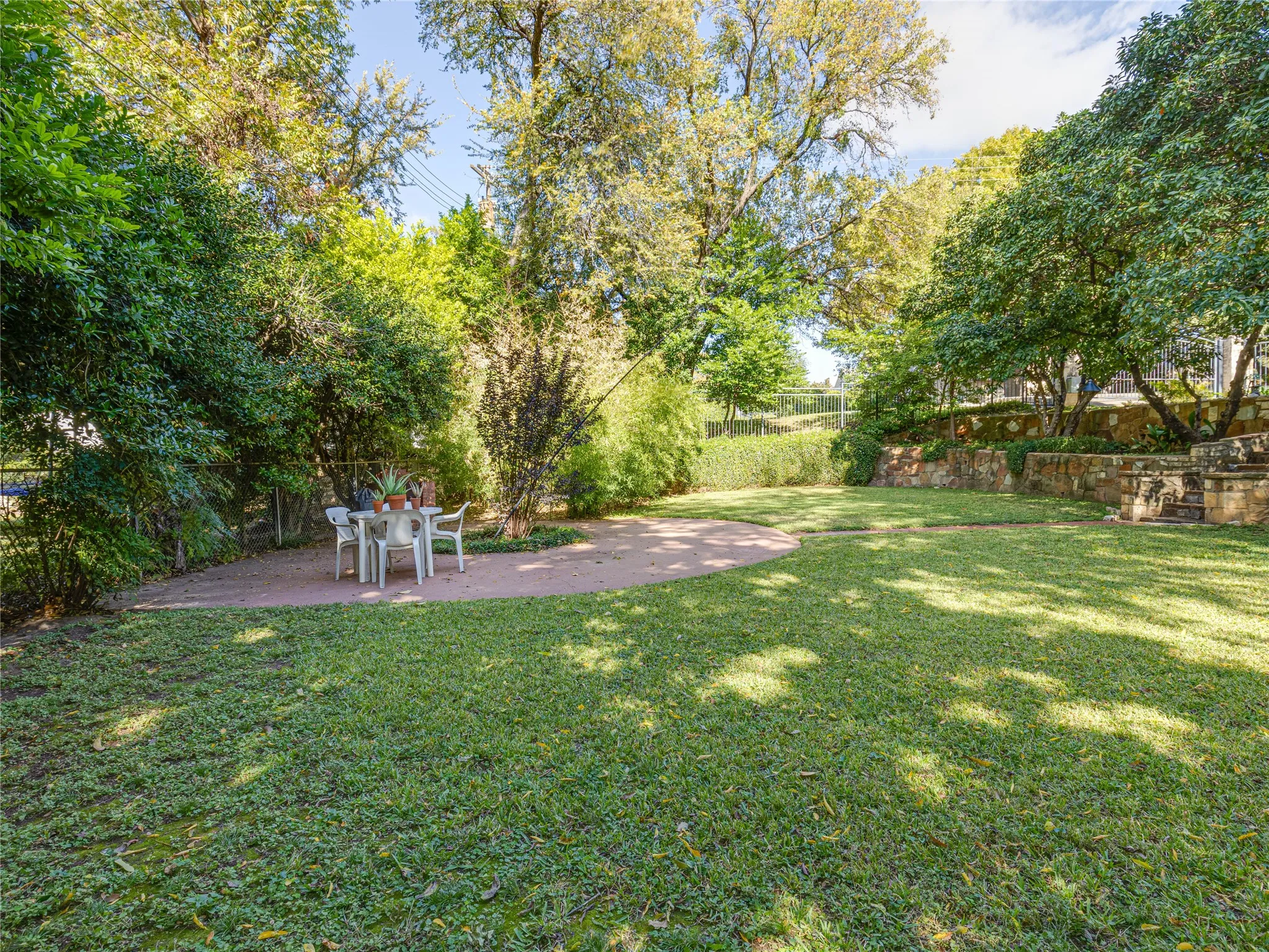 Single Family Residence For Sale in Tarrant County , 2500 Boyd Avenue, Fort Worth, Texas 76109, 3 Bedroom, 2 Bathroom, Garage spaces, 2,153 Sqft, built in 1946, mls#21260434, Real Estate Agent in Fort Worth, Homes For Sale in Tarrant county, Homes For Sale in Fort Worth, Realtor in Fort Worth Texas, Real Estate Brokerage Independent Realty Texas, Luminita Cordes Realtor