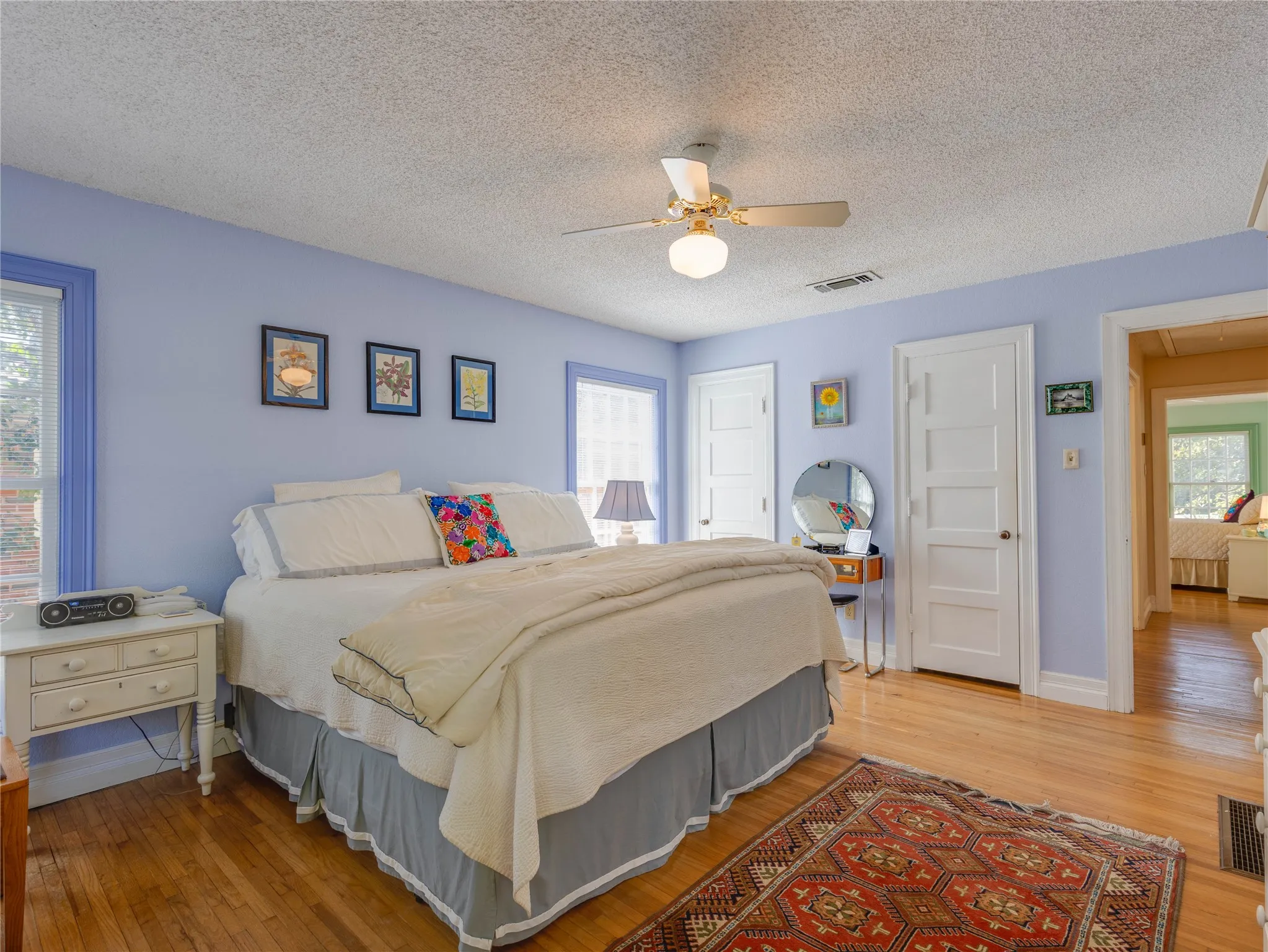 Single Family Residence For Sale in Tarrant County , 2500 Boyd Avenue, Fort Worth, Texas 76109, 3 Bedroom, 2 Bathroom, Garage spaces, 2,153 Sqft, built in 1946, mls#21260434, Real Estate Agent in Fort Worth, Homes For Sale in Tarrant county, Homes For Sale in Fort Worth, Realtor in Fort Worth Texas, Real Estate Brokerage Independent Realty Texas, Luminita Cordes Realtor