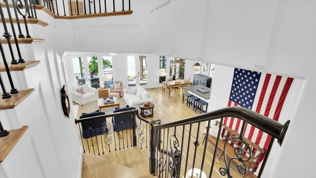 Single Family Residence For Sale in Smith County , 316 Hideaway Central Lane, Hideaway, Texas 75771, 6 Bedroom, 4 Bathroom, 2 Garage spaces, 5,000 Sqft, built in 2006, Preowned, mls#21251739, Real Estate Agent in Hideaway, Homes For Sale in Smith county, Homes For Sale in Hideaway, Realtor in Hideaway Texas, Real Estate Brokerage Independent Realty Texas, Luminita Cordes Realtor