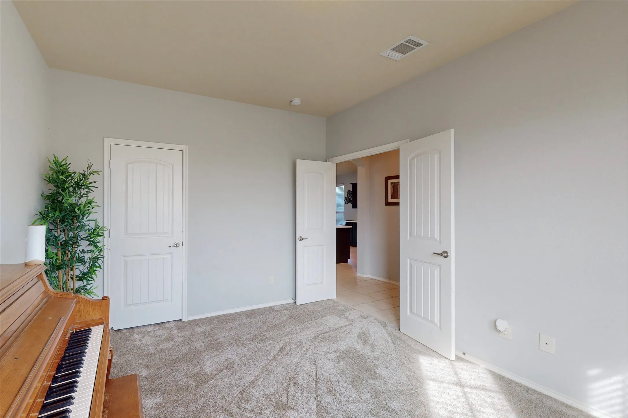 This multi-purpose room can be used for many different things. Workout room, yoga, art, 4th bedroom, and more.