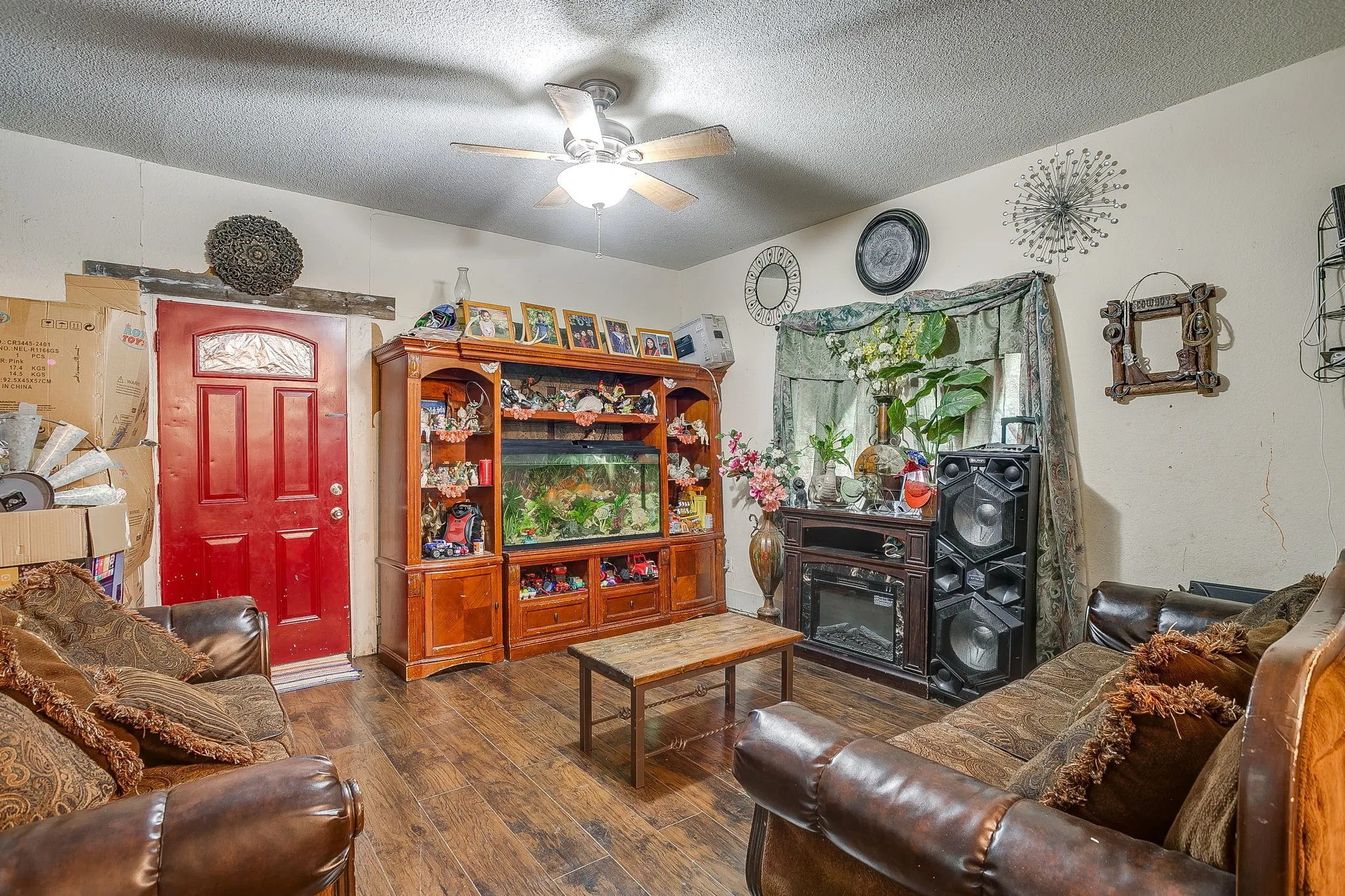Single Family Residence For Sale in Palo Pinto County , 905 6th Avenue SE, Mineral Wells, Texas 76067, 3 Bedrooms, 2 Bathrooms, Garage spaces, 1,260 Sqft, built in 1925, Price $200,000, mls#21259892, Real Estate Agent in Mineral Wells, Homes For Sale in Palo Pinto county, Homes For Sale in Mineral Wells, Realtor in Mineral Wells Texas, Real Estate Brokerage Independent Realty Texas, Luminita Cordes Realtor