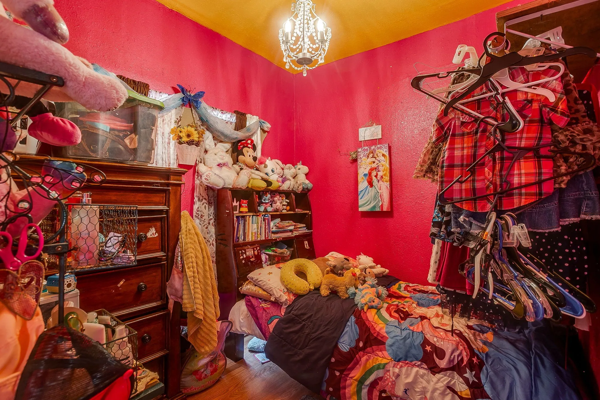 Single Family Residence For Sale in Palo Pinto County , 905 6th Avenue SE, Mineral Wells, Texas 76067, 3 Bedrooms, 2 Bathrooms, Garage spaces, 1,260 Sqft, built in 1925, Price $200,000, mls#21259892, Real Estate Agent in Mineral Wells, Homes For Sale in Palo Pinto county, Homes For Sale in Mineral Wells, Realtor in Mineral Wells Texas, Real Estate Brokerage Independent Realty Texas, Luminita Cordes Realtor