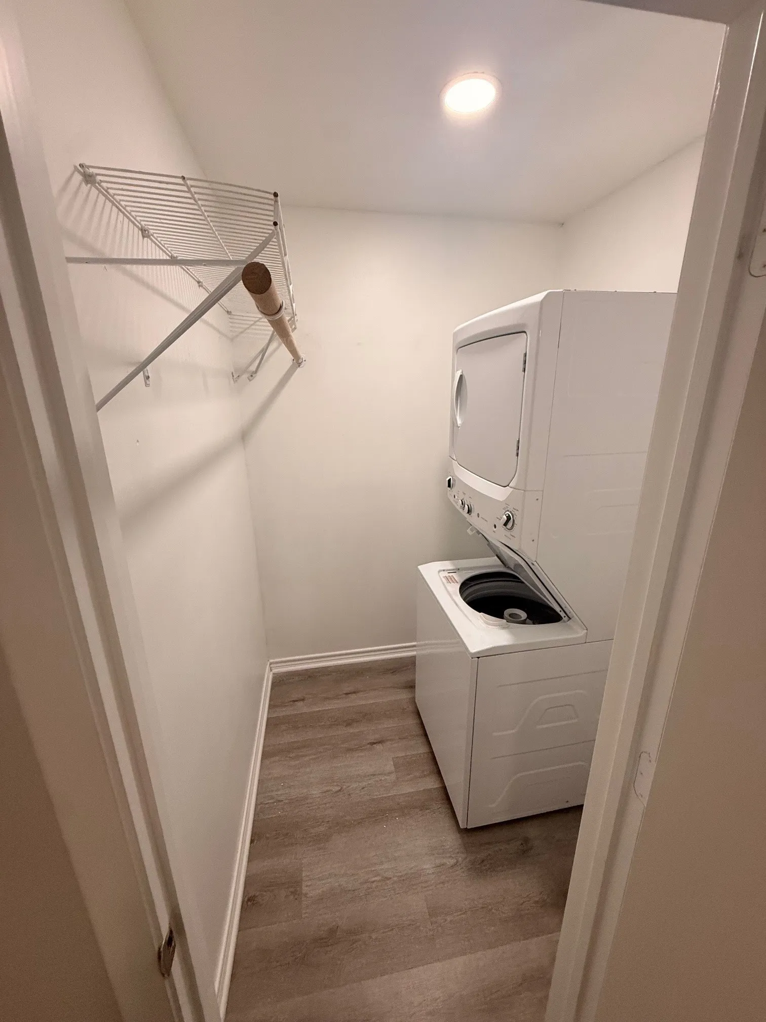 Condominium For Rent in Dallas County , 3933 Inwood Road 2025, Dallas, Texas 75209, 1 Bedroom, 1 Bathroom, Garage spaces, 632 Sqft, built in 1983, mls#21255885, Real Estate Agent in Dallas, Homes For Rent in Dallas county, Homes For Rent in Dallas, Realtor in Dallas Texas, Real Estate Brokerage Independent Realty Texas, Luminita Cordes Realtor