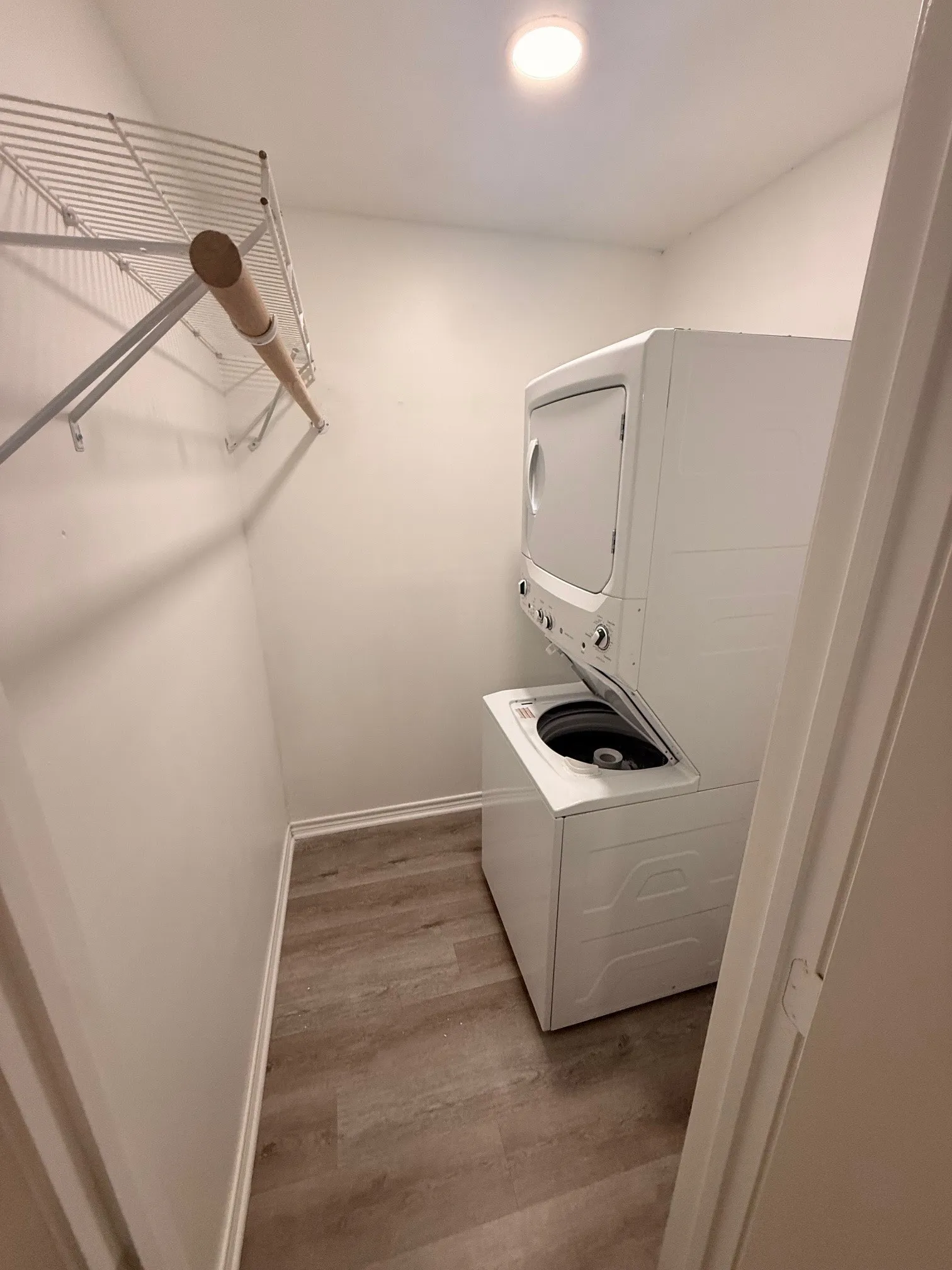 Condominium For Rent in Dallas County , 3933 Inwood Road 2025, Dallas, Texas 75209, 1 Bedroom, 1 Bathroom, Garage spaces, 632 Sqft, built in 1983, mls#21255885, Real Estate Agent in Dallas, Homes For Rent in Dallas county, Homes For Rent in Dallas, Realtor in Dallas Texas, Real Estate Brokerage Independent Realty Texas, Luminita Cordes Realtor
