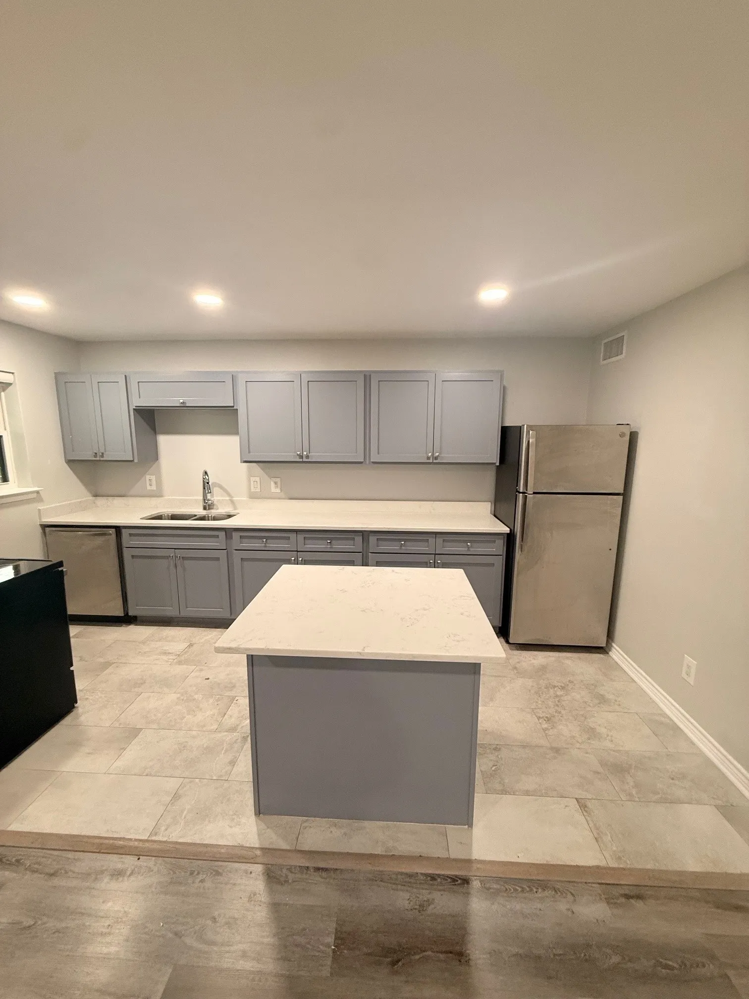 Condominium For Rent in Dallas County , 3933 Inwood Road 2025, Dallas, Texas 75209, 1 Bedroom, 1 Bathroom, Garage spaces, 632 Sqft, built in 1983, mls#21255885, Real Estate Agent in Dallas, Homes For Rent in Dallas county, Homes For Rent in Dallas, Realtor in Dallas Texas, Real Estate Brokerage Independent Realty Texas, Luminita Cordes Realtor