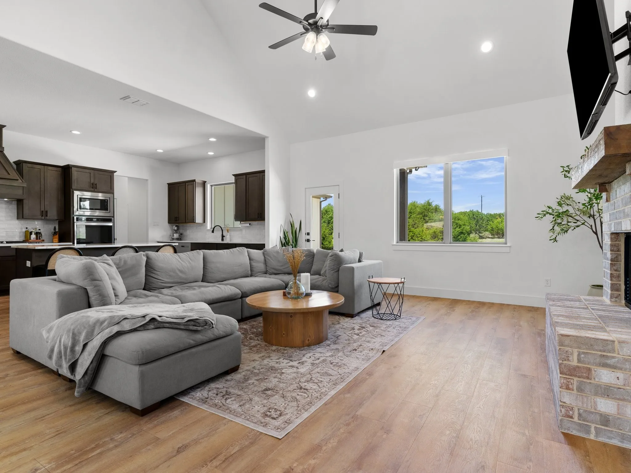 Single Family Residence For Sale in Parker County , 2020 Redemption Drive, Weatherford, Texas 76088, 3 Bedroom, 3 Bathroom, 2 Garage spaces, 2,352 Sqft, built in 2023, Preowned, mls#21261797, Real Estate Agent in Weatherford, Homes For Sale in Parker county, Homes For Sale in Weatherford, Realtor in Weatherford Texas, Real Estate Brokerage Independent Realty Texas, Luminita Cordes Realtor