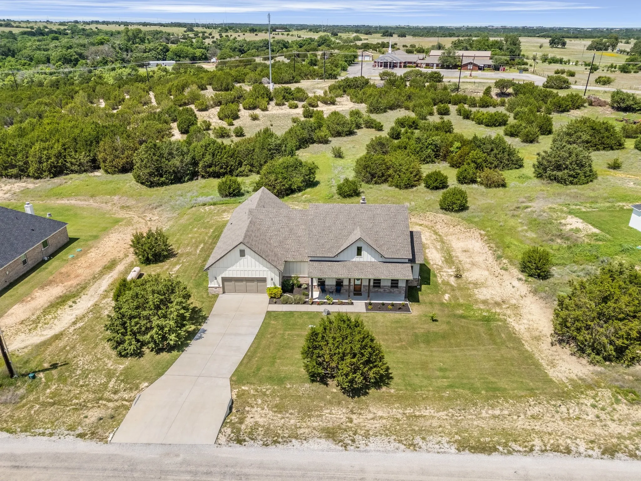 Single Family Residence For Sale in Parker County , 2020 Redemption Drive, Weatherford, Texas 76088, 3 Bedroom, 3 Bathroom, 2 Garage spaces, 2,352 Sqft, built in 2023, Preowned, mls#21261797, Real Estate Agent in Weatherford, Homes For Sale in Parker county, Homes For Sale in Weatherford, Realtor in Weatherford Texas, Real Estate Brokerage Independent Realty Texas, Luminita Cordes Realtor