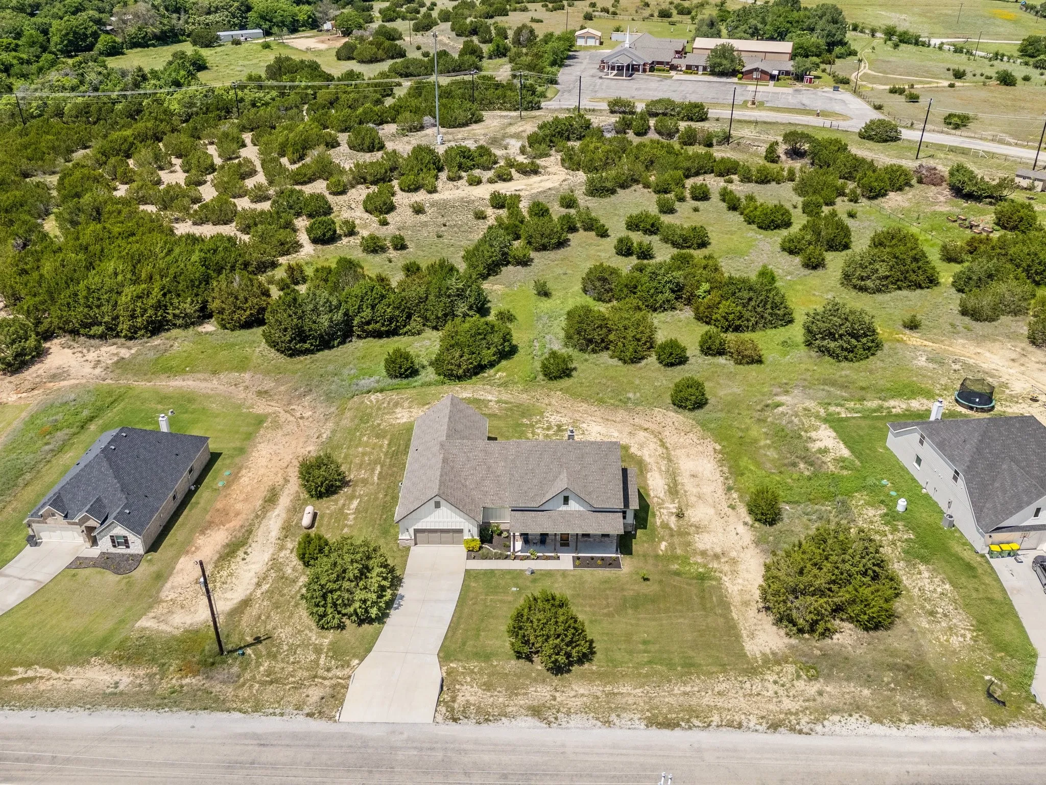 Single Family Residence For Sale in Parker County , 2020 Redemption Drive, Weatherford, Texas 76088, 3 Bedroom, 3 Bathroom, 2 Garage spaces, 2,352 Sqft, built in 2023, Preowned, mls#21261797, Real Estate Agent in Weatherford, Homes For Sale in Parker county, Homes For Sale in Weatherford, Realtor in Weatherford Texas, Real Estate Brokerage Independent Realty Texas, Luminita Cordes Realtor