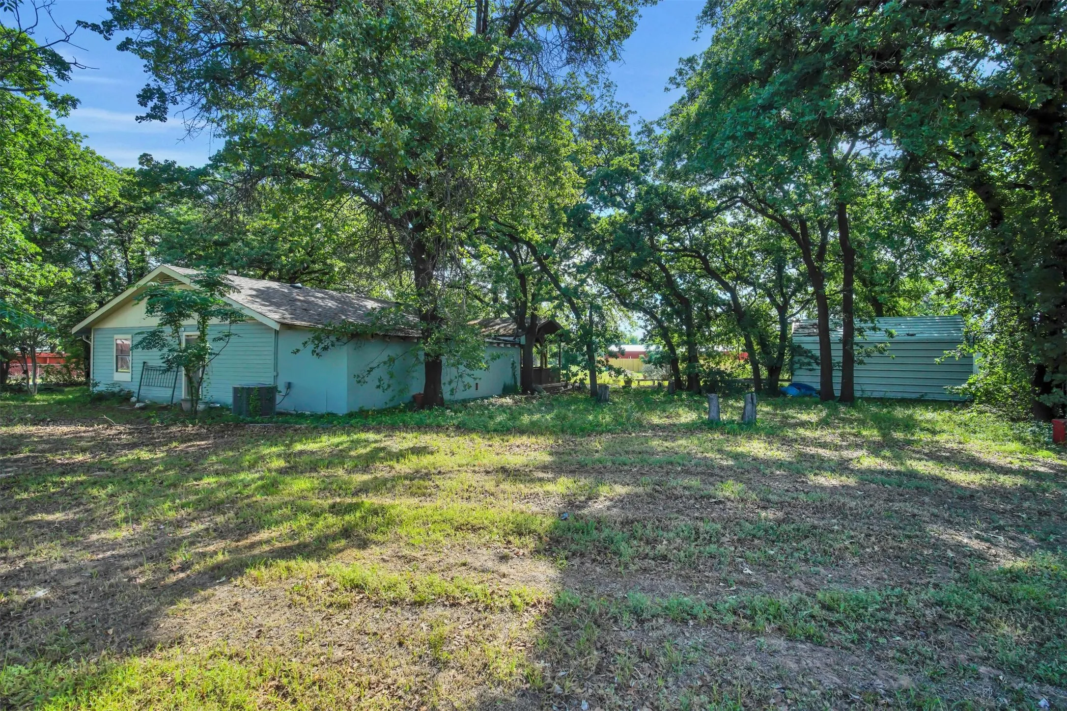 Industrial For Sale in Dallas County , 1401 Leyfair Drive, Grand Prairie, Texas 75050, 0, 0, Garage spaces, 0 Sqft, built in 1952, Preowned, mls#21258486, Real Estate Agent in Grand Prairie, Homes For Sale in Dallas county, Homes For Sale in Grand Prairie, Realtor in Grand Prairie Texas, Real Estate Brokerage Independent Realty Texas, Luminita Cordes Realtor