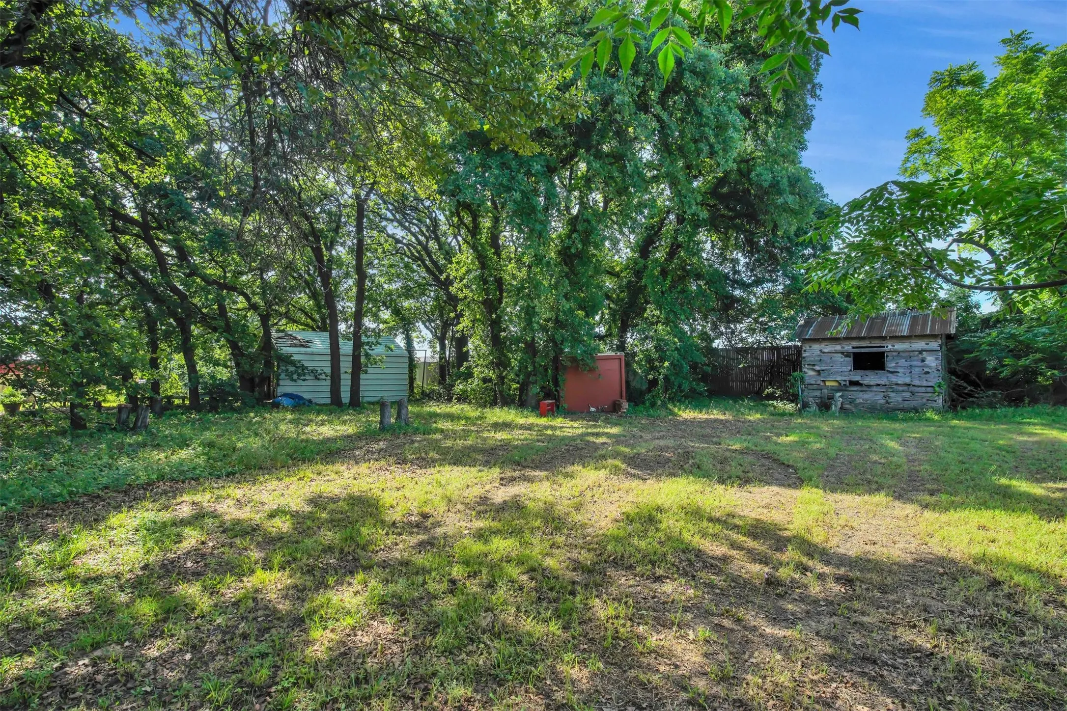 Industrial For Sale in Dallas County , 1401 Leyfair Drive, Grand Prairie, Texas 75050, 0, 0, Garage spaces, 0 Sqft, built in 1952, Preowned, mls#21258486, Real Estate Agent in Grand Prairie, Homes For Sale in Dallas county, Homes For Sale in Grand Prairie, Realtor in Grand Prairie Texas, Real Estate Brokerage Independent Realty Texas, Luminita Cordes Realtor