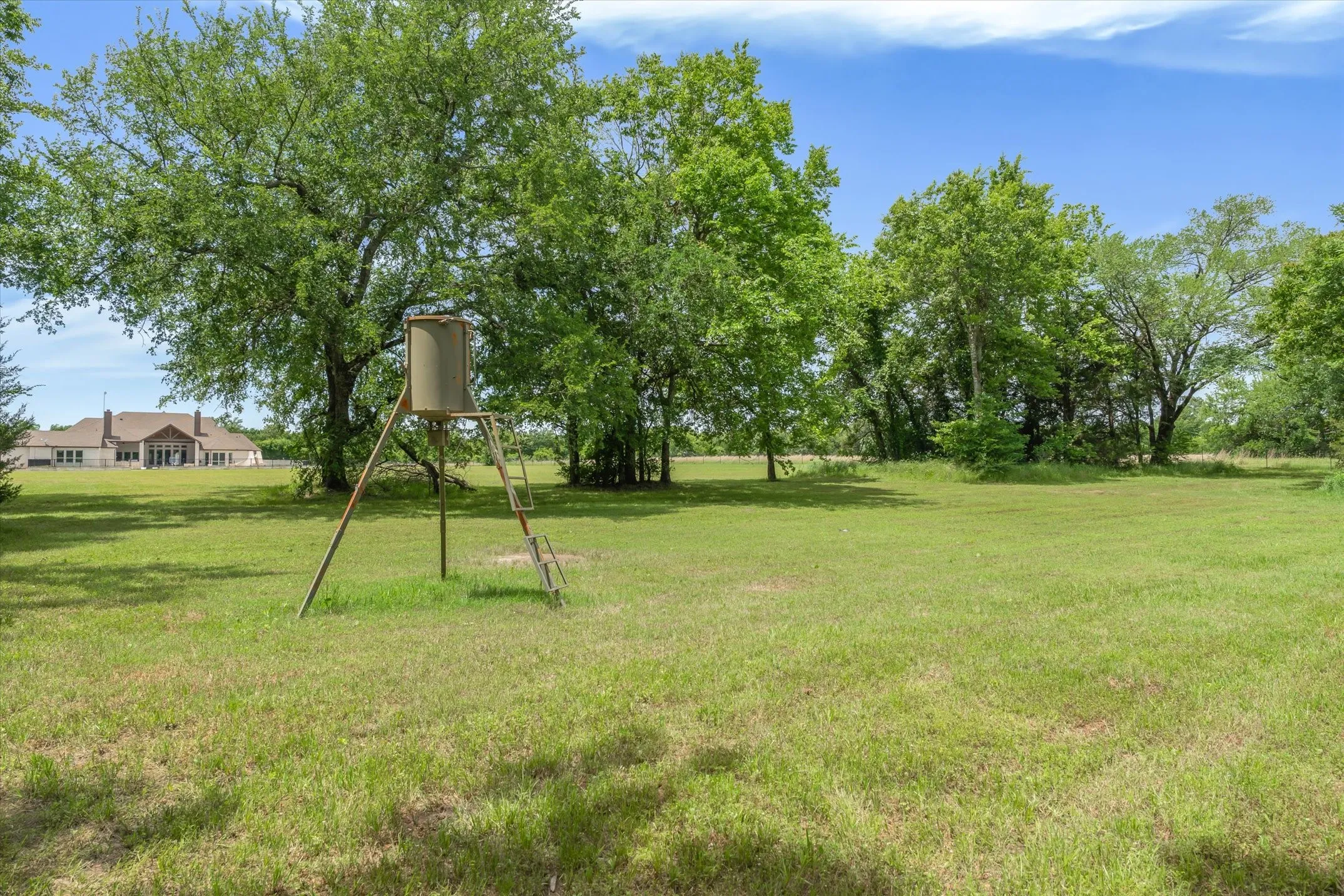Single Family Residence For Sale in Van Zandt County , 900 VZ County Road 3414, Wills Point, Texas 75169, 4 Bedroom, 5 Bathroom, 3 Garage spaces, 5,303 Sqft, built in 2019, Preowned, mls#21261619, Real Estate Agent in Wills Point, Homes For Sale in Van Zandt county, Homes For Sale in Wills Point, Realtor in Wills Point Texas, Real Estate Brokerage Independent Realty Texas, Luminita Cordes Realtor