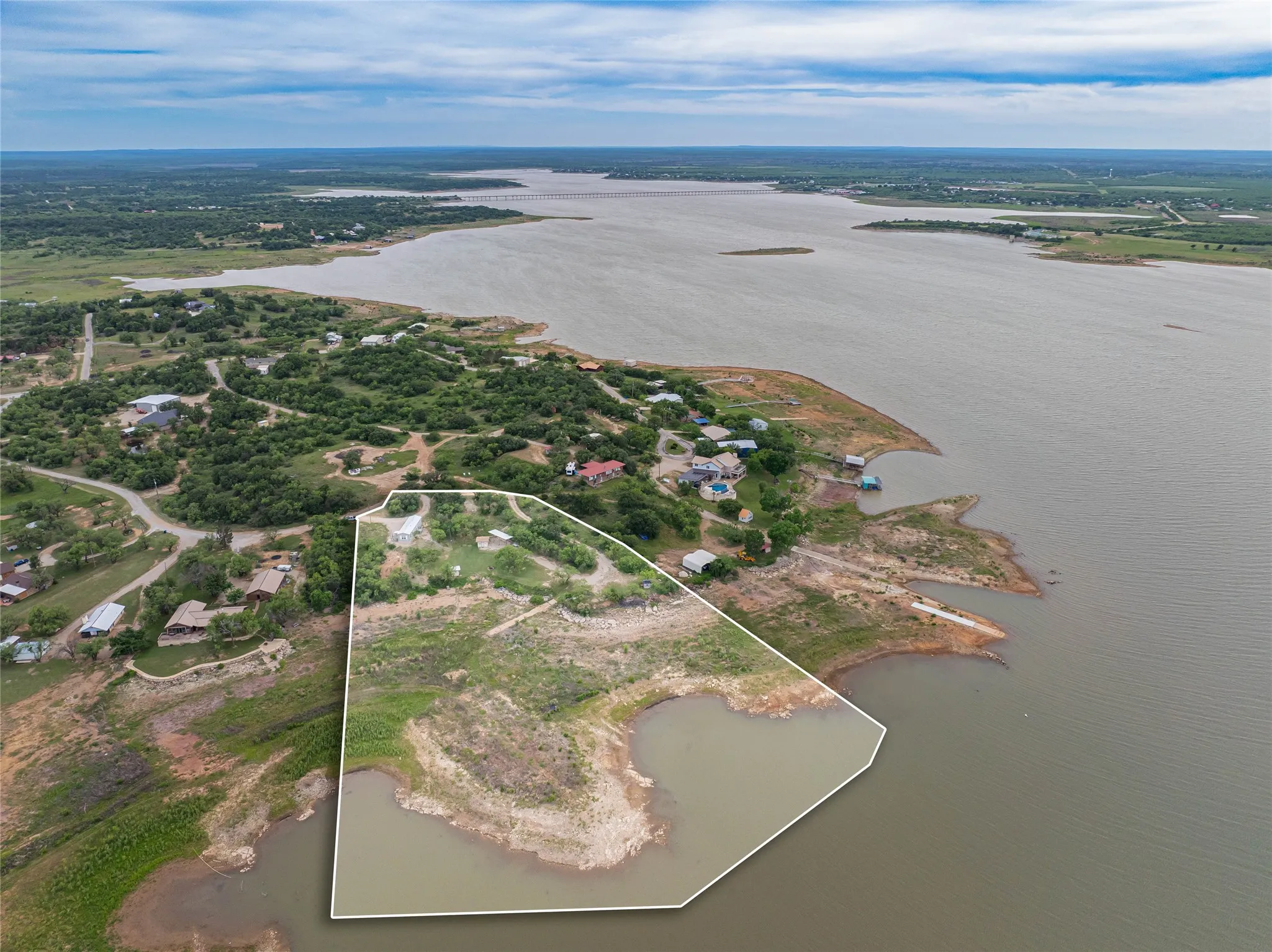 Manufactured Home For Sale in Stephens County , 2162 County Road 208, Breckenridge, Texas 76424, 2 Bedroom, 2 Bathroom, Garage spaces, 1,040 Sqft, built in 2016, mls#21257114, Real Estate Agent in Breckenridge, Homes For Sale in Stephens county, Homes For Sale in Breckenridge, Realtor in Breckenridge Texas, Real Estate Brokerage Independent Realty Texas, Luminita Cordes Realtor