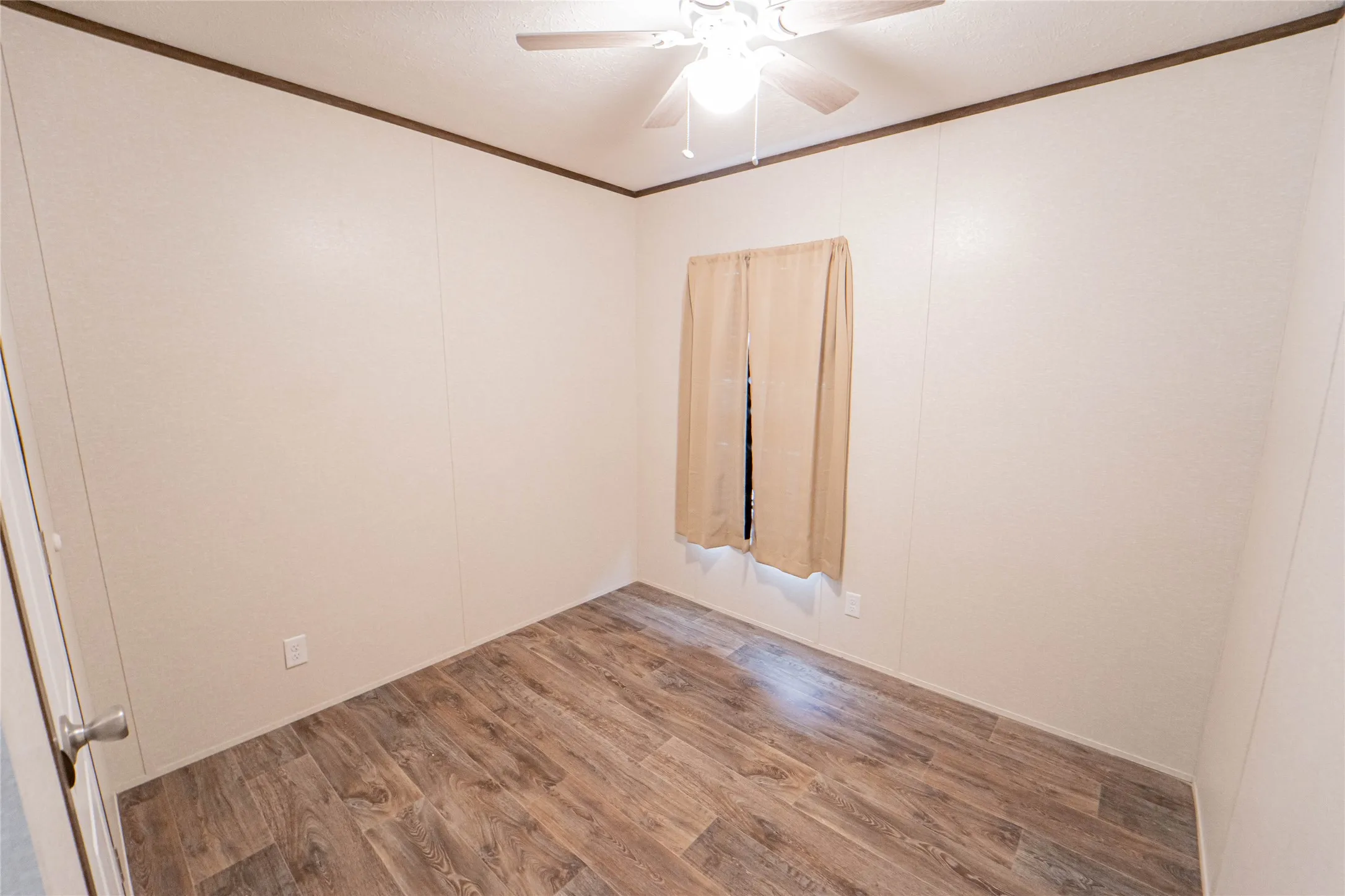Manufactured Home For Sale in Stephens County , 2162 County Road 208, Breckenridge, Texas 76424, 2 Bedroom, 2 Bathroom, Garage spaces, 1,040 Sqft, built in 2016, mls#21257114, Real Estate Agent in Breckenridge, Homes For Sale in Stephens county, Homes For Sale in Breckenridge, Realtor in Breckenridge Texas, Real Estate Brokerage Independent Realty Texas, Luminita Cordes Realtor