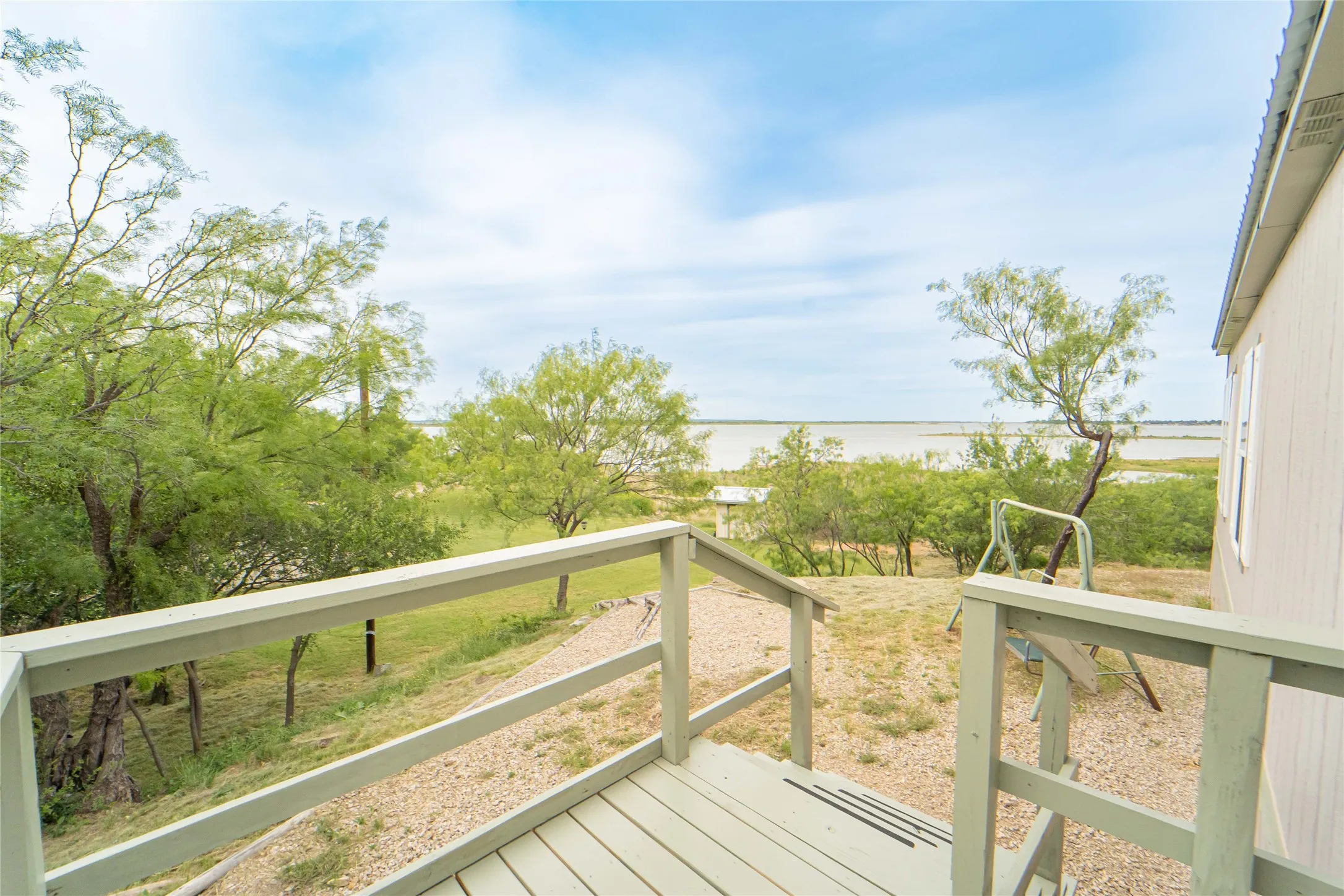 Manufactured Home For Sale in Stephens County , 2162 County Road 208, Breckenridge, Texas 76424, 2 Bedroom, 2 Bathroom, Garage spaces, 1,040 Sqft, built in 2016, mls#21257114, Real Estate Agent in Breckenridge, Homes For Sale in Stephens county, Homes For Sale in Breckenridge, Realtor in Breckenridge Texas, Real Estate Brokerage Independent Realty Texas, Luminita Cordes Realtor