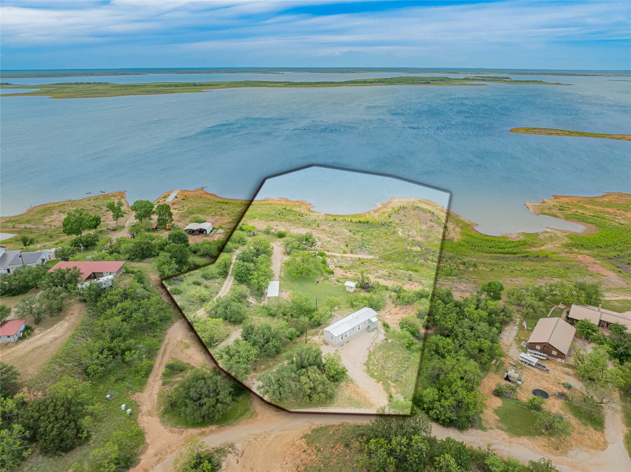 Manufactured Home For Sale in Stephens County , 2162 County Road 208, Breckenridge, Texas 76424, 2 Bedroom, 2 Bathroom, Garage spaces, 1,040 Sqft, built in 2016, mls#21257114, Real Estate Agent in Breckenridge, Homes For Sale in Stephens county, Homes For Sale in Breckenridge, Realtor in Breckenridge Texas, Real Estate Brokerage Independent Realty Texas, Luminita Cordes Realtor