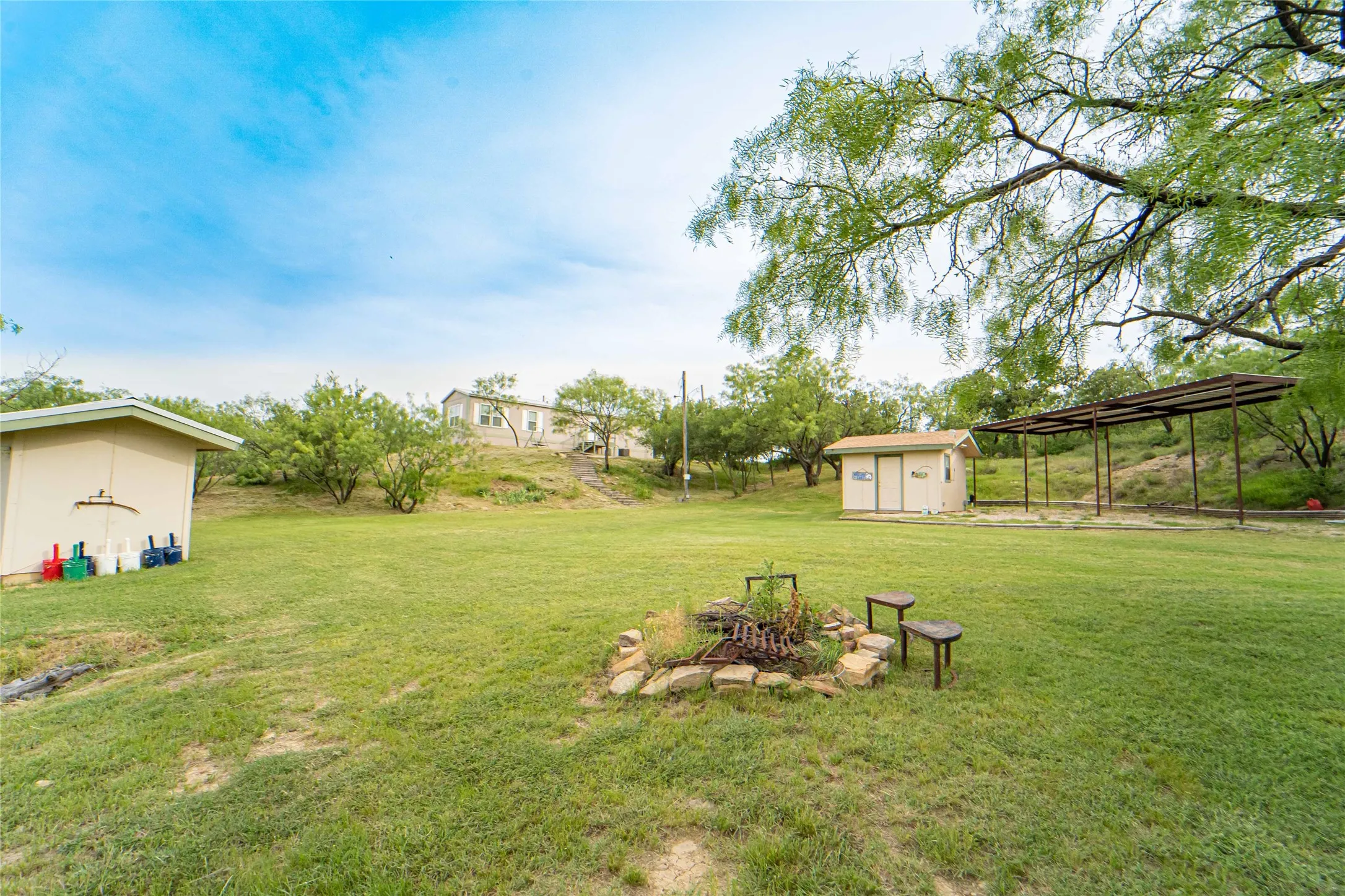 Manufactured Home For Sale in Stephens County , 2162 County Road 208, Breckenridge, Texas 76424, 2 Bedroom, 2 Bathroom, Garage spaces, 1,040 Sqft, built in 2016, mls#21257114, Real Estate Agent in Breckenridge, Homes For Sale in Stephens county, Homes For Sale in Breckenridge, Realtor in Breckenridge Texas, Real Estate Brokerage Independent Realty Texas, Luminita Cordes Realtor