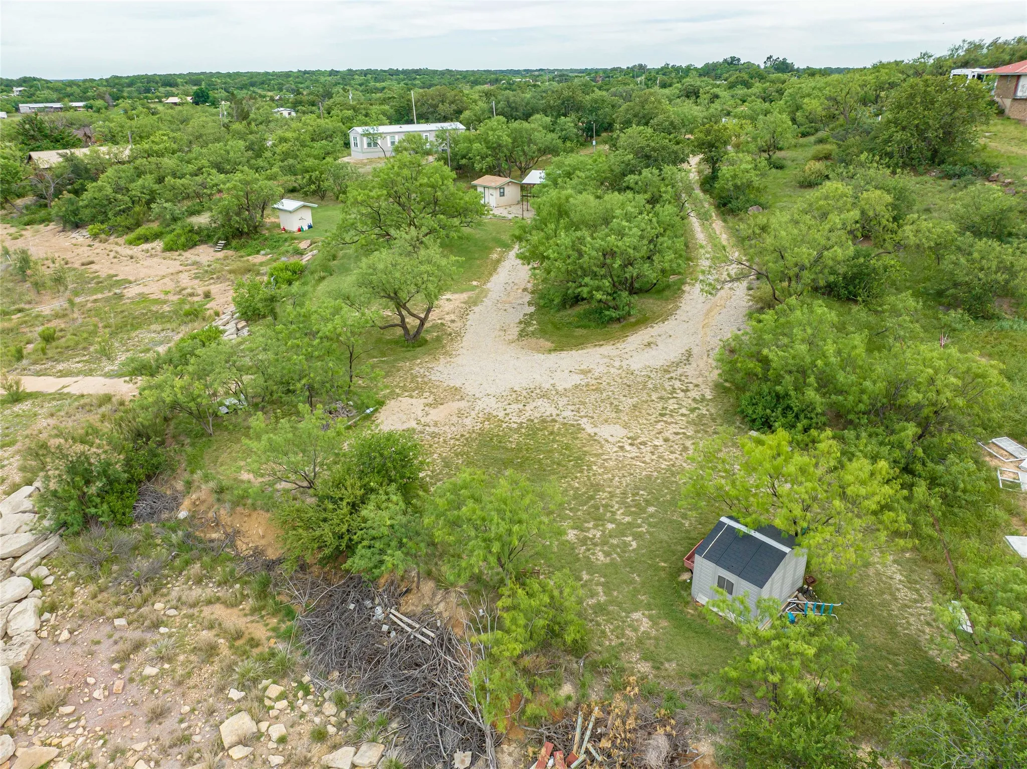 Manufactured Home For Sale in Stephens County , 2162 County Road 208, Breckenridge, Texas 76424, 2 Bedroom, 2 Bathroom, Garage spaces, 1,040 Sqft, built in 2016, mls#21257114, Real Estate Agent in Breckenridge, Homes For Sale in Stephens county, Homes For Sale in Breckenridge, Realtor in Breckenridge Texas, Real Estate Brokerage Independent Realty Texas, Luminita Cordes Realtor
