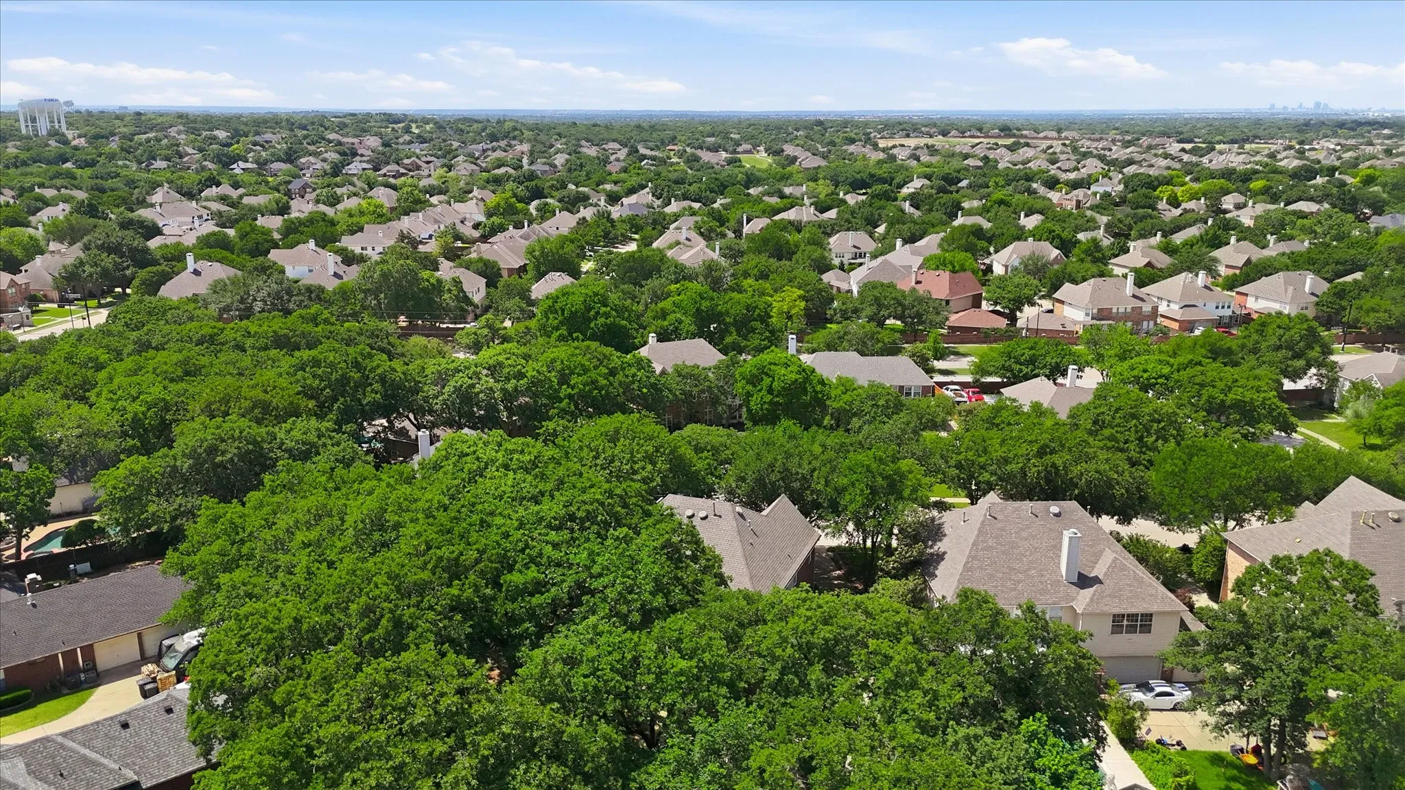 Single Family Residence For Sale in Tarrant County , 805 Highland Lakes Court, Keller, Texas 76248, 4 Bedroom, 3 Bathroom, 3 Garage spaces, 3,416 Sqft, built in 1995, mls#21259254, Real Estate Agent in Keller, Homes For Sale in Tarrant county, Homes For Sale in Keller, Realtor in Keller Texas, Real Estate Brokerage Independent Realty Texas, Luminita Cordes Realtor