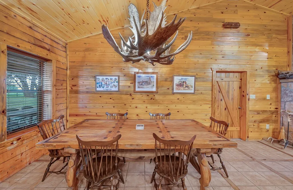 Farm For Sale in Bosque County , 8606 Fm 219, Clifton, Texas 76634, 3 Bedroom, 2 Bathroom, Garage spaces, 2,417 Sqft, built in 2000, mls#21261898, Real Estate Agent in Clifton, Homes For Sale in Bosque county, Homes For Sale in Clifton, Realtor in Clifton Texas, Real Estate Brokerage Independent Realty Texas, Luminita Cordes Realtor