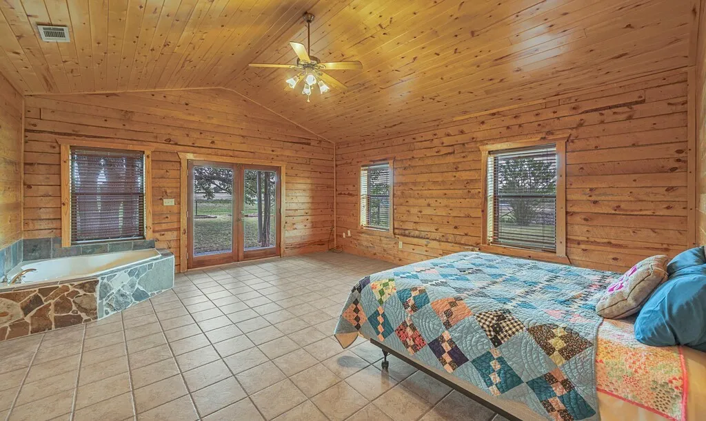 Farm For Sale in Bosque County , 8606 Fm 219, Clifton, Texas 76634, 3 Bedroom, 2 Bathroom, Garage spaces, 2,417 Sqft, built in 2000, mls#21261898, Real Estate Agent in Clifton, Homes For Sale in Bosque county, Homes For Sale in Clifton, Realtor in Clifton Texas, Real Estate Brokerage Independent Realty Texas, Luminita Cordes Realtor