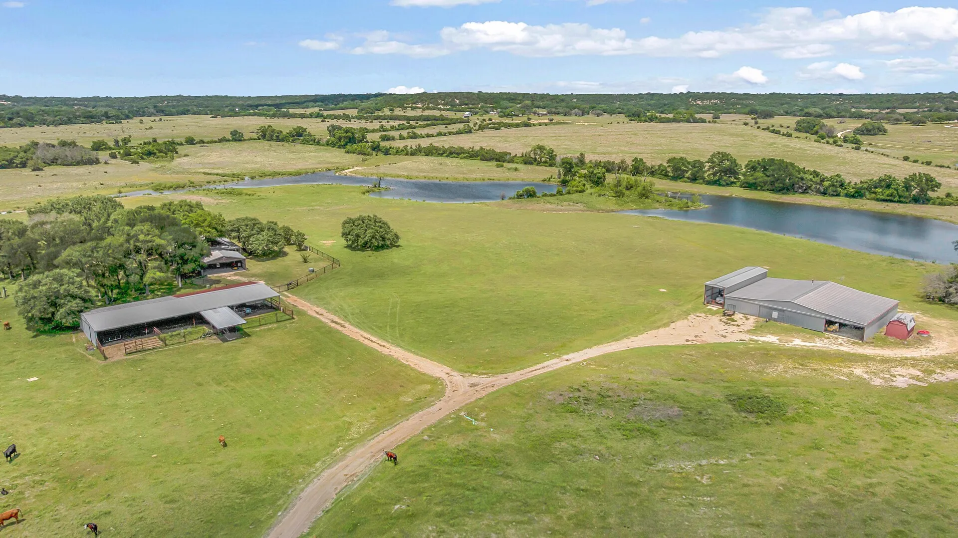 Farm For Sale in Bosque County , 8606 Fm 219, Clifton, Texas 76634, 3 Bedroom, 2 Bathroom, Garage spaces, 2,417 Sqft, built in 2000, mls#21261898, Real Estate Agent in Clifton, Homes For Sale in Bosque county, Homes For Sale in Clifton, Realtor in Clifton Texas, Real Estate Brokerage Independent Realty Texas, Luminita Cordes Realtor