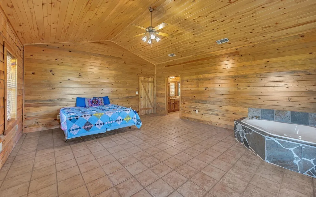 Farm For Sale in Bosque County , 8606 Fm 219, Clifton, Texas 76634, 3 Bedroom, 2 Bathroom, Garage spaces, 2,417 Sqft, built in 2000, mls#21261898, Real Estate Agent in Clifton, Homes For Sale in Bosque county, Homes For Sale in Clifton, Realtor in Clifton Texas, Real Estate Brokerage Independent Realty Texas, Luminita Cordes Realtor