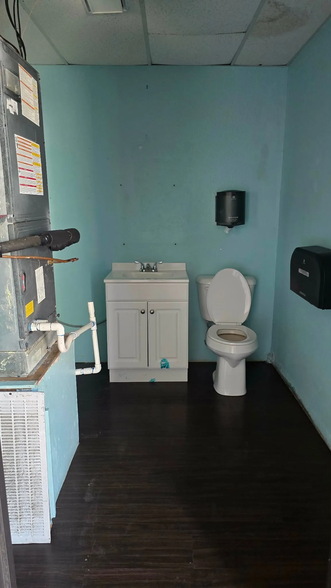 Business For Rent in Denton County , 1010 S Edmonds Lane 103, 107, Lewisville, Texas 75067, 0, 0, Garage spaces, 0 Sqft, built in 1985, Preowned, Price $2,250, mls#21257853, Real Estate Agent in Lewisville, Homes For Rent in Denton county, Homes For Rent in Lewisville, Realtor in Lewisville Texas, Real Estate Brokerage Independent Realty Texas, Luminita Cordes Realtor