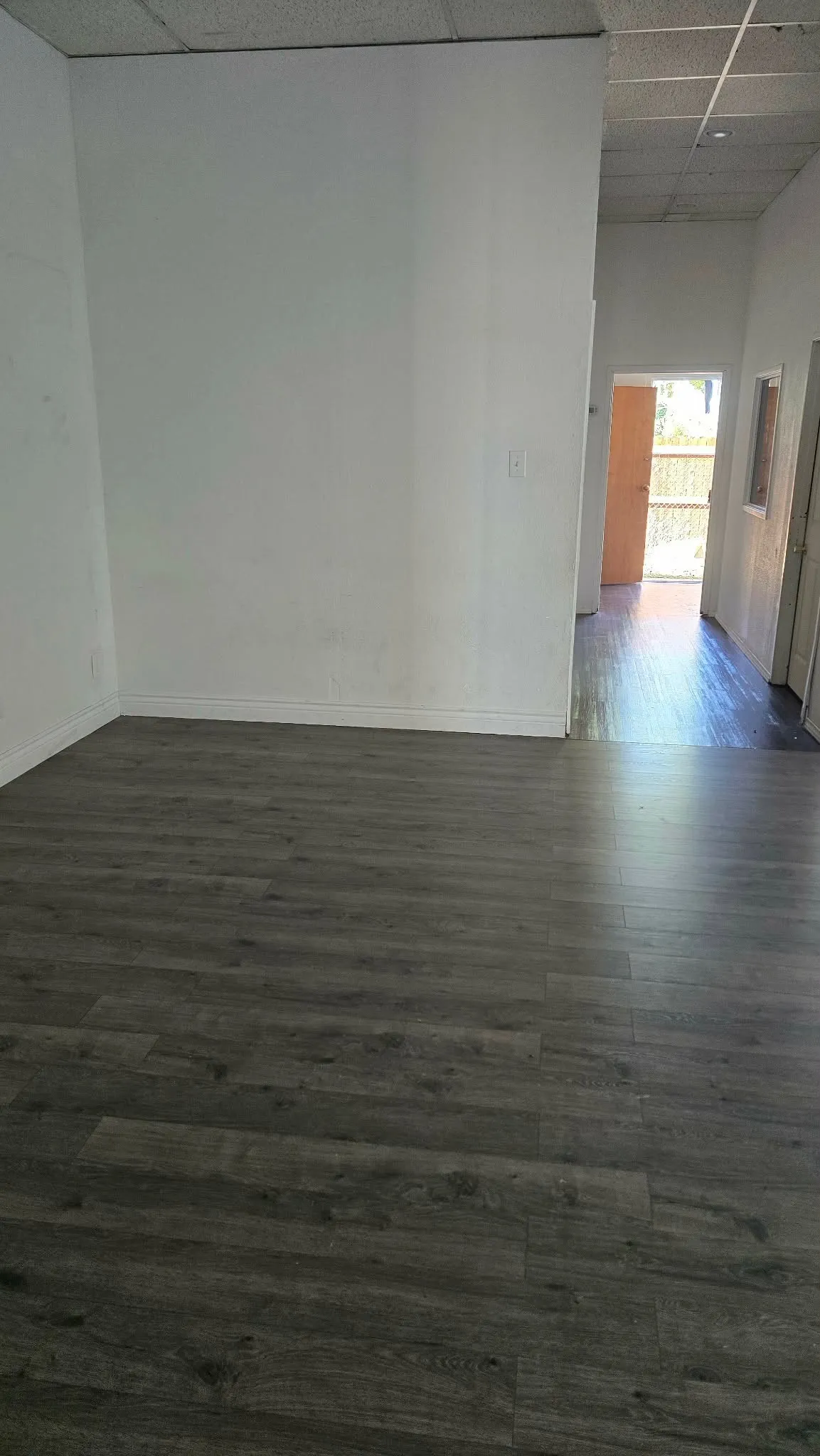 Business For Rent in Denton County , 1010 S Edmonds Lane 103, 107, Lewisville, Texas 75067, 0, 0, Garage spaces, 0 Sqft, built in 1985, Preowned, Price $2,250, mls#21257853, Real Estate Agent in Lewisville, Homes For Rent in Denton county, Homes For Rent in Lewisville, Realtor in Lewisville Texas, Real Estate Brokerage Independent Realty Texas, Luminita Cordes Realtor