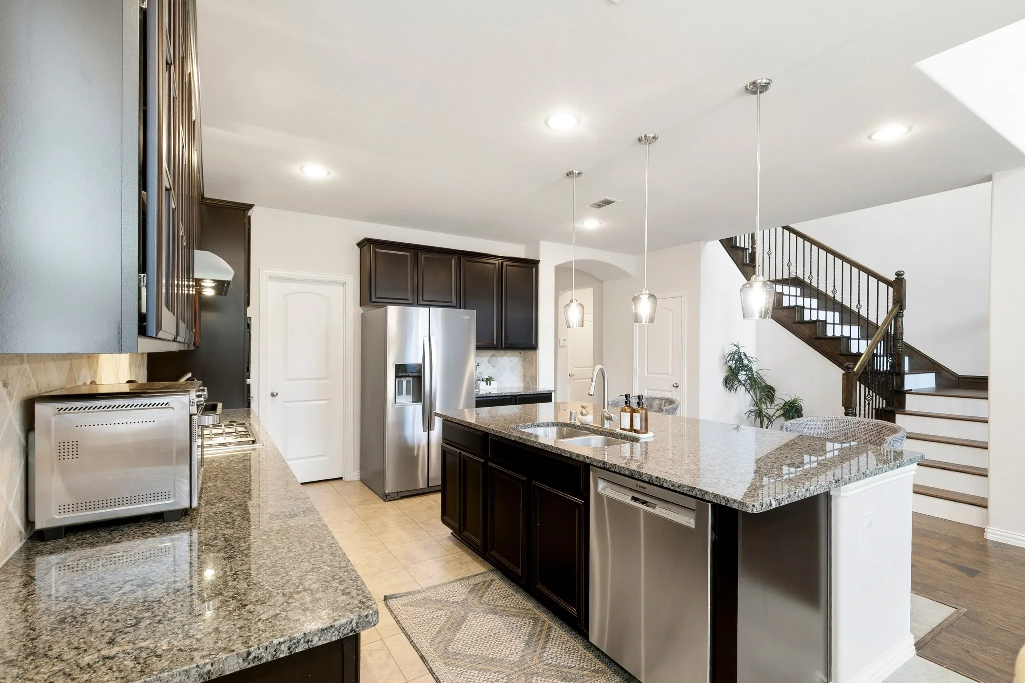 Single Family Residence For Sale in Collin County , 4008 Brook Wood Drive, Mc Kinney, Texas 75071, 4 Bedroom, 3 Bathroom, 2 Garage spaces, 3,063 Sqft, built in 2013, Preowned, mls#21254231, Real Estate Agent in Mc Kinney, Homes For Sale in Collin county, Homes For Sale in Mc Kinney, Realtor in Mc Kinney Texas, Real Estate Brokerage Independent Realty Texas, Luminita Cordes Realtor