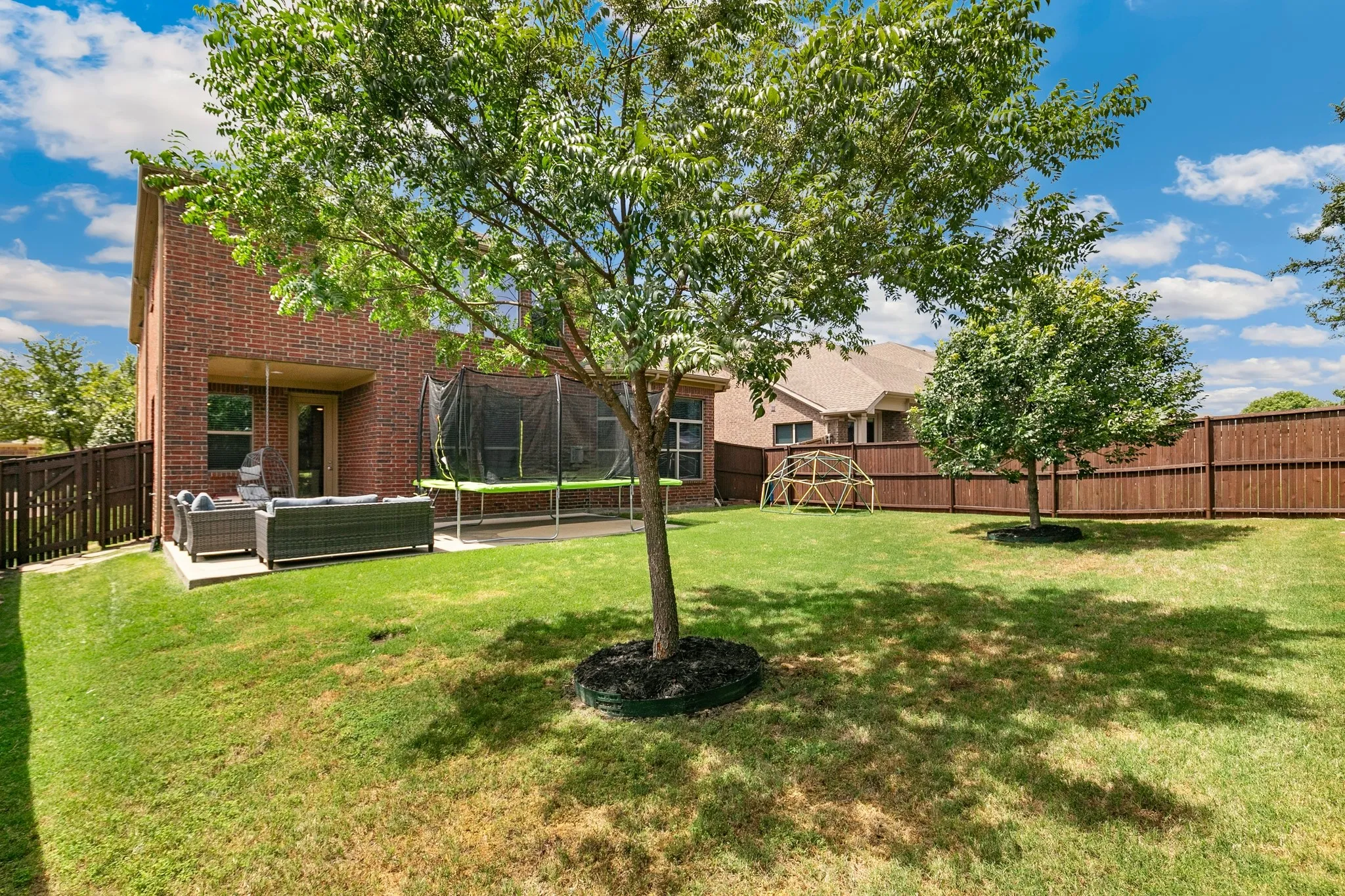 Single Family Residence For Sale in Collin County , 4008 Brook Wood Drive, Mc Kinney, Texas 75071, 4 Bedroom, 3 Bathroom, 2 Garage spaces, 3,063 Sqft, built in 2013, Preowned, mls#21254231, Real Estate Agent in Mc Kinney, Homes For Sale in Collin county, Homes For Sale in Mc Kinney, Realtor in Mc Kinney Texas, Real Estate Brokerage Independent Realty Texas, Luminita Cordes Realtor