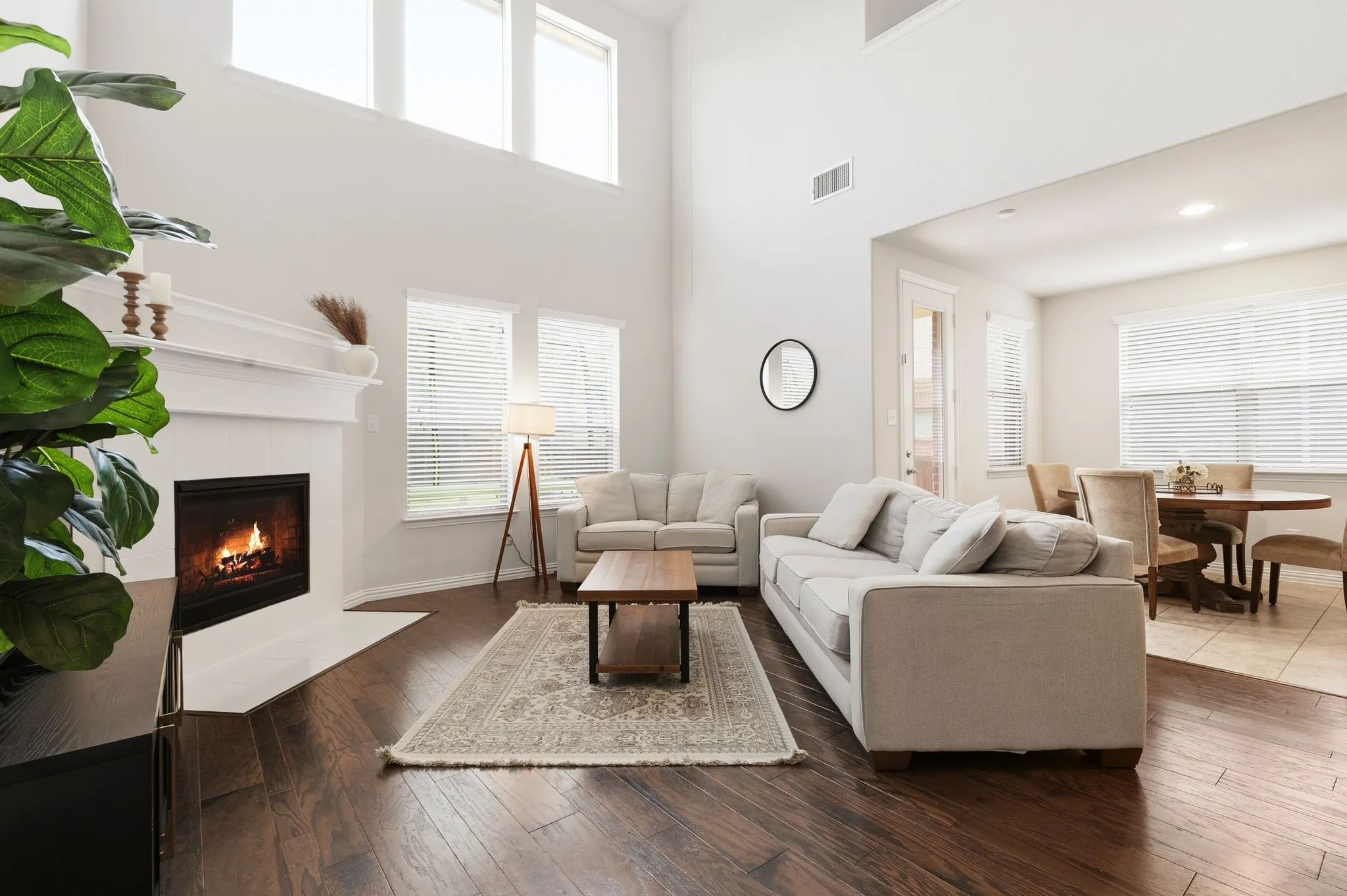 Single Family Residence For Sale in Collin County , 4008 Brook Wood Drive, Mc Kinney, Texas 75071, 4 Bedroom, 3 Bathroom, 2 Garage spaces, 3,063 Sqft, built in 2013, Preowned, mls#21254231, Real Estate Agent in Mc Kinney, Homes For Sale in Collin county, Homes For Sale in Mc Kinney, Realtor in Mc Kinney Texas, Real Estate Brokerage Independent Realty Texas, Luminita Cordes Realtor