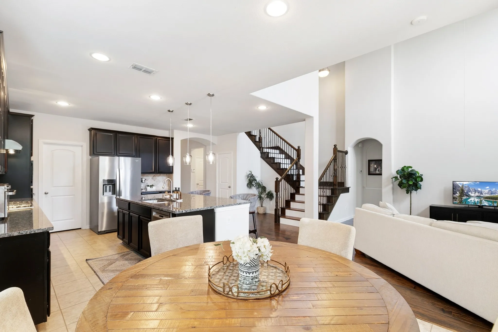 Single Family Residence For Sale in Collin County , 4008 Brook Wood Drive, Mc Kinney, Texas 75071, 4 Bedroom, 3 Bathroom, 2 Garage spaces, 3,063 Sqft, built in 2013, Preowned, mls#21254231, Real Estate Agent in Mc Kinney, Homes For Sale in Collin county, Homes For Sale in Mc Kinney, Realtor in Mc Kinney Texas, Real Estate Brokerage Independent Realty Texas, Luminita Cordes Realtor