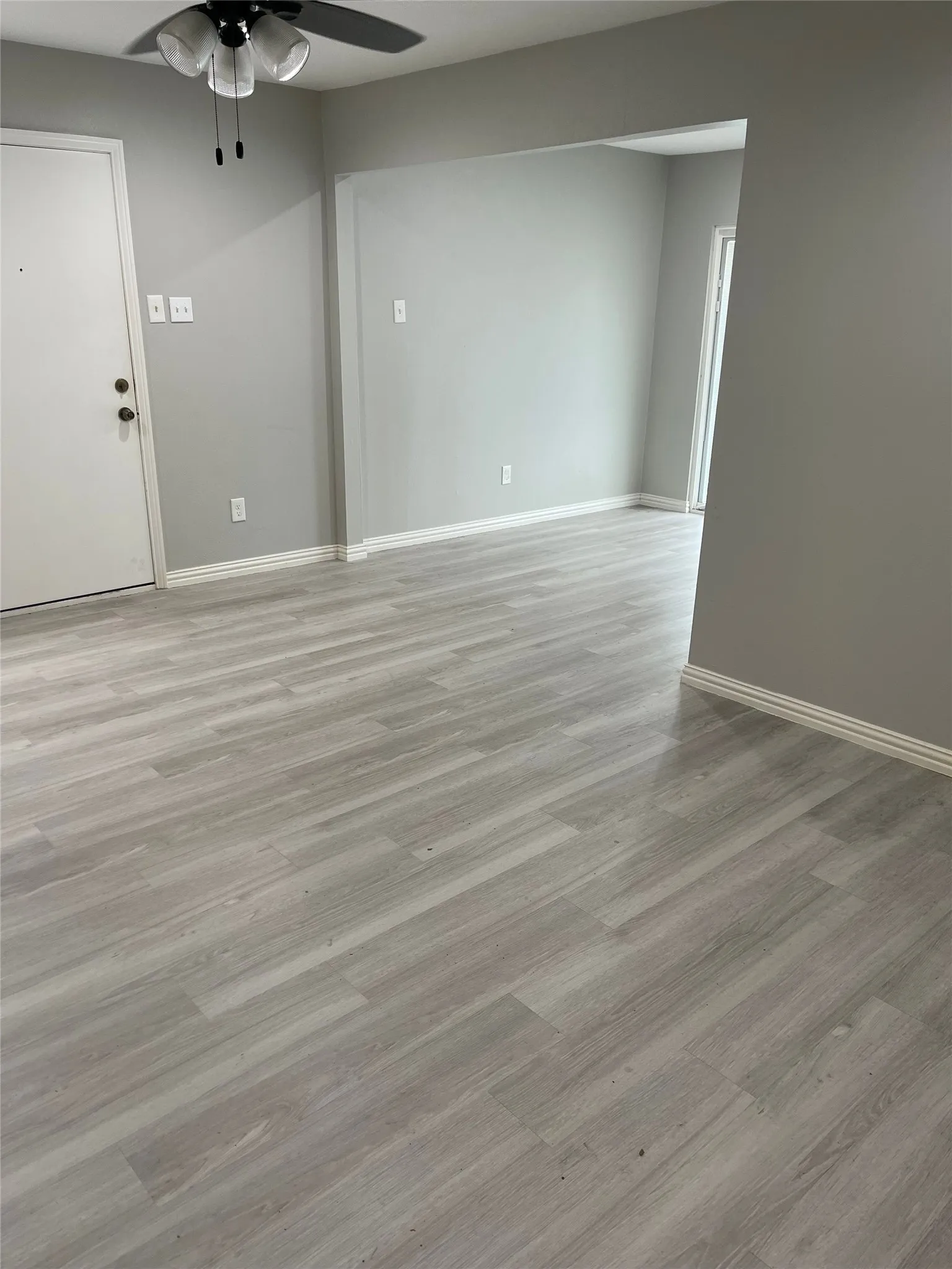 Condominium For Rent in Dallas County , 4652 Matilda Street H, Dallas, Texas 75206, 1 Bedroom, 1 Bathroom, Garage spaces, 738 Sqft, built in 1968, mls#21261905, Real Estate Agent in Dallas, Homes For Rent in Dallas county, Homes For Rent in Dallas, Realtor in Dallas Texas, Real Estate Brokerage Independent Realty Texas, Luminita Cordes Realtor