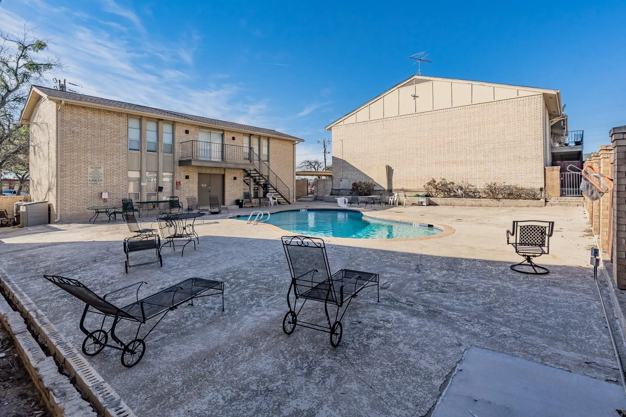 Condominium For Rent in Dallas County , 4652 Matilda Street H, Dallas, Texas 75206, 1 Bedroom, 1 Bathroom, Garage spaces, 738 Sqft, built in 1968, mls#21261905, Real Estate Agent in Dallas, Homes For Rent in Dallas county, Homes For Rent in Dallas, Realtor in Dallas Texas, Real Estate Brokerage Independent Realty Texas, Luminita Cordes Realtor
